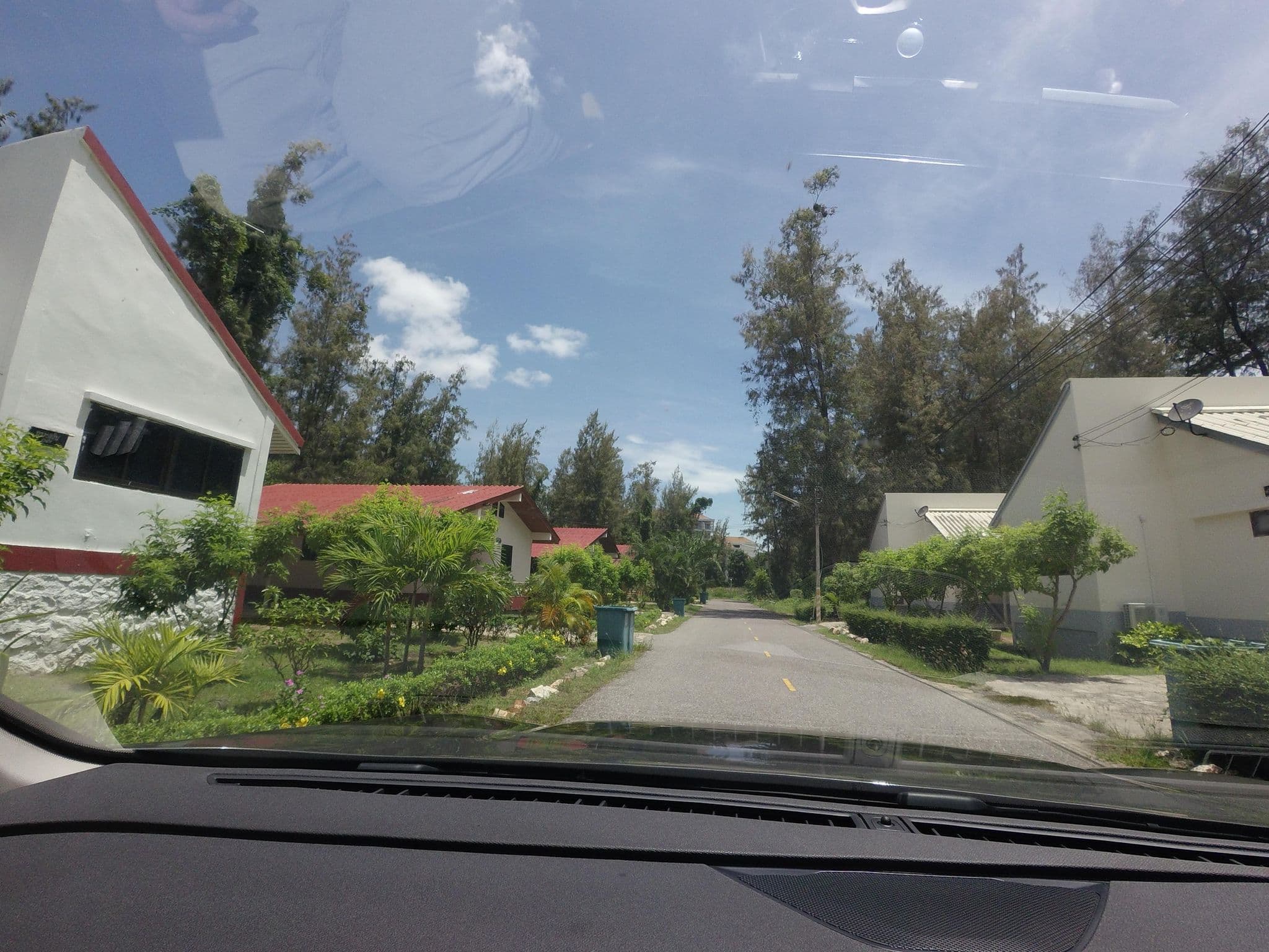 Street view near บ้านทรายเงิน10@สวนสนประดิพัทธ์, Hua Hin — © mishari (CC BY-SA · Mapillary)