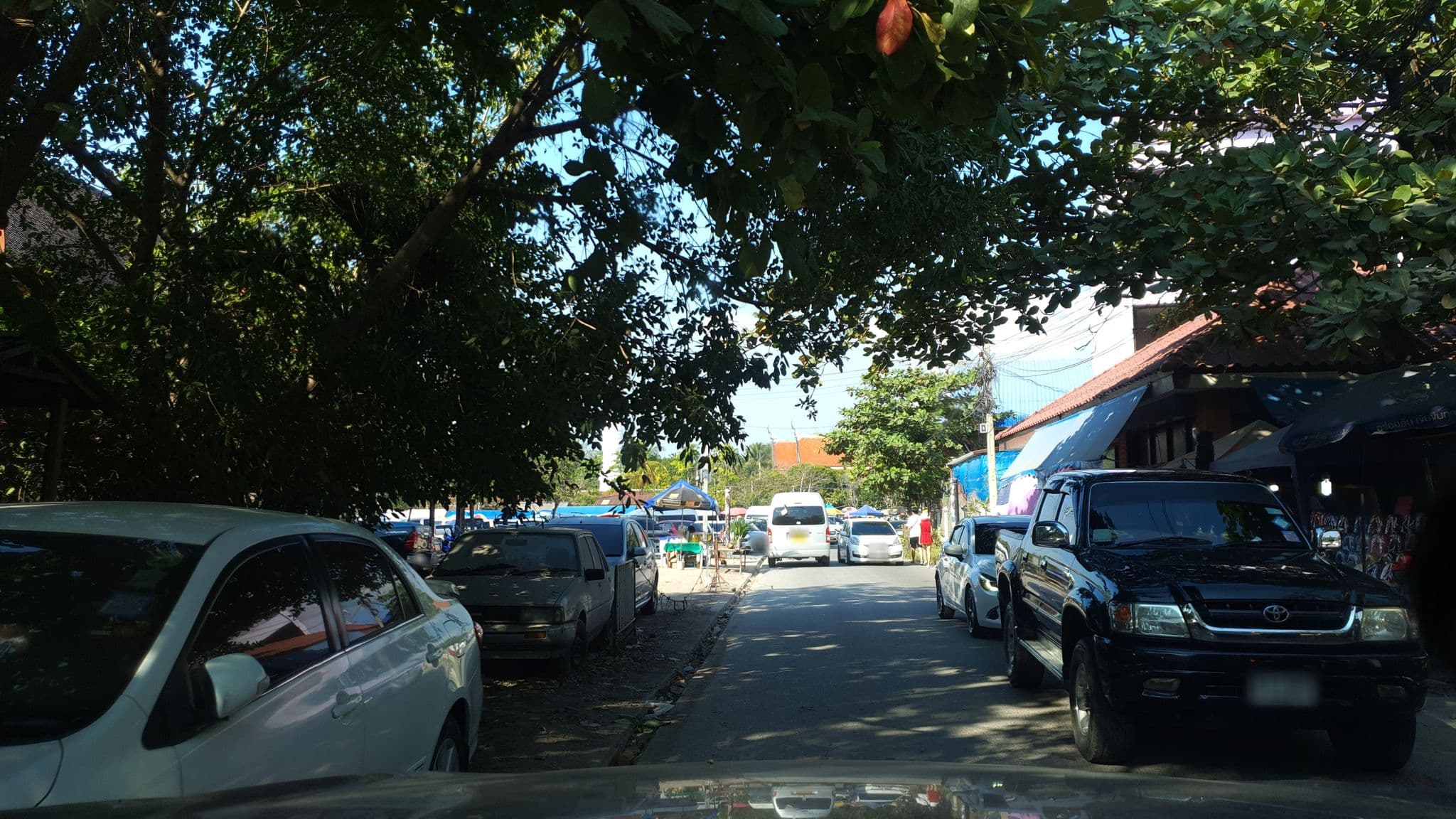 Street view near วรัญญา โฮมสเตย์, Samut Songkhram — © jrcarlsen (CC BY-SA · Mapillary)