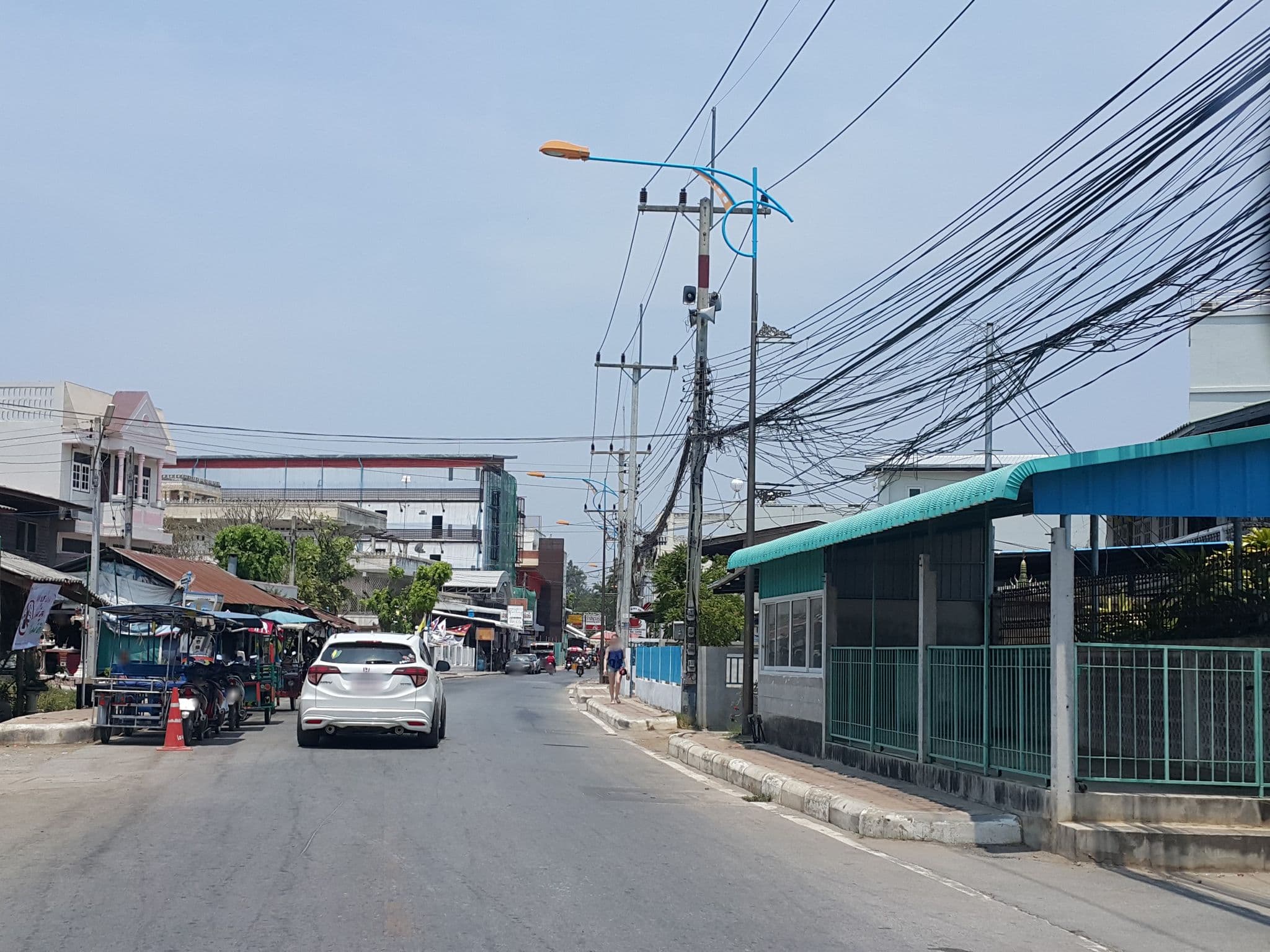 Street view near Ban Pha Nam, Kanchanaburi — © jrcarlsen (CC BY-SA · Mapillary)