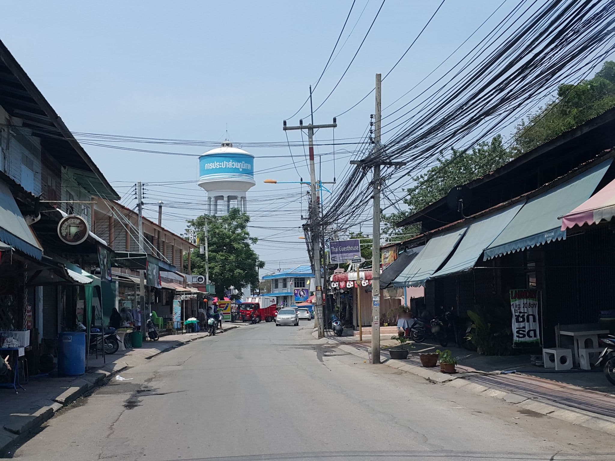 Street view near Nirvana guesthouse, Kanchanaburi — © jrcarlsen (CC BY-SA · Mapillary)