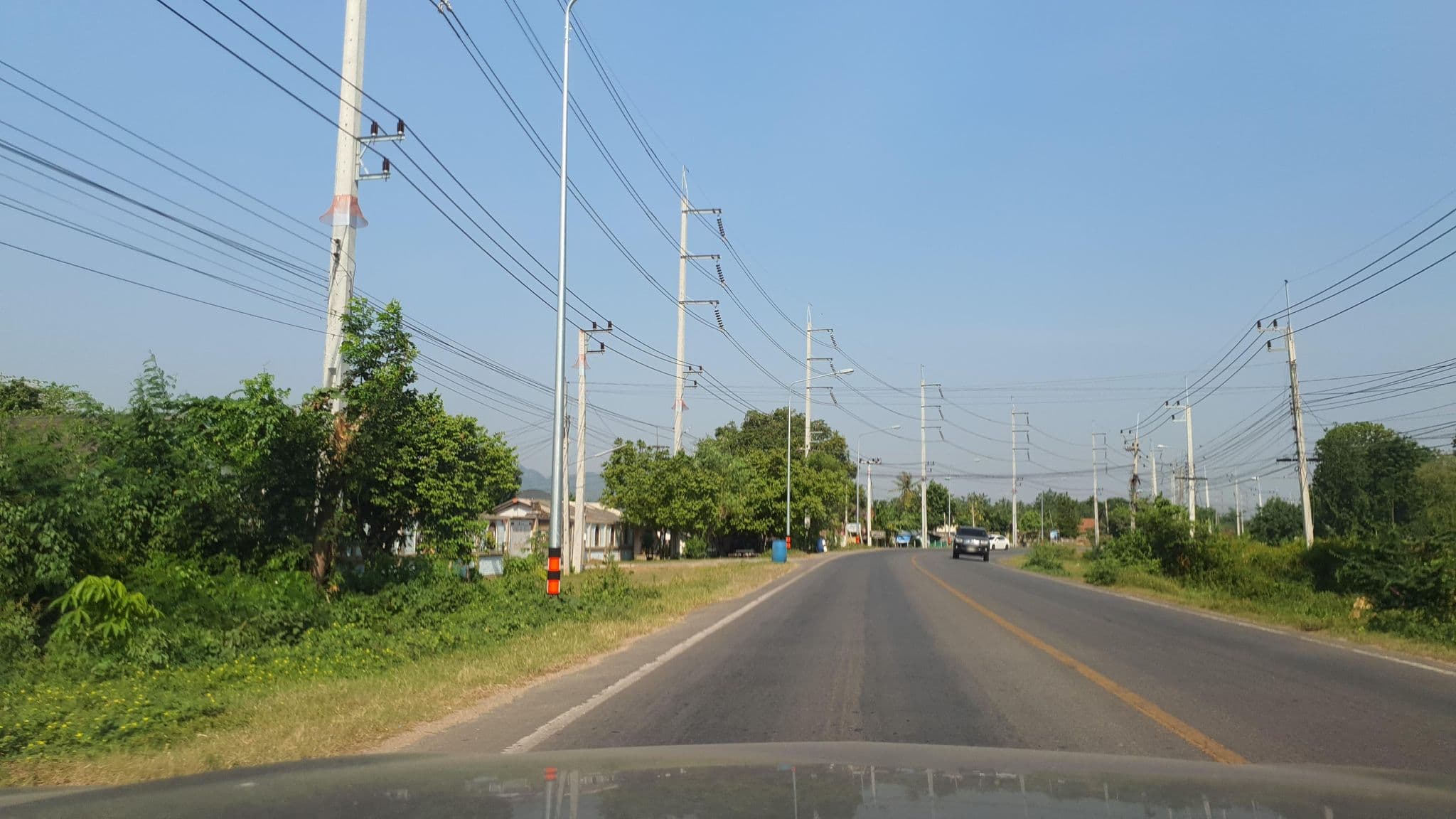 Street view near Baan Rim Nahm, Kanchanaburi — © jrcarlsen (CC BY-SA · Mapillary)
