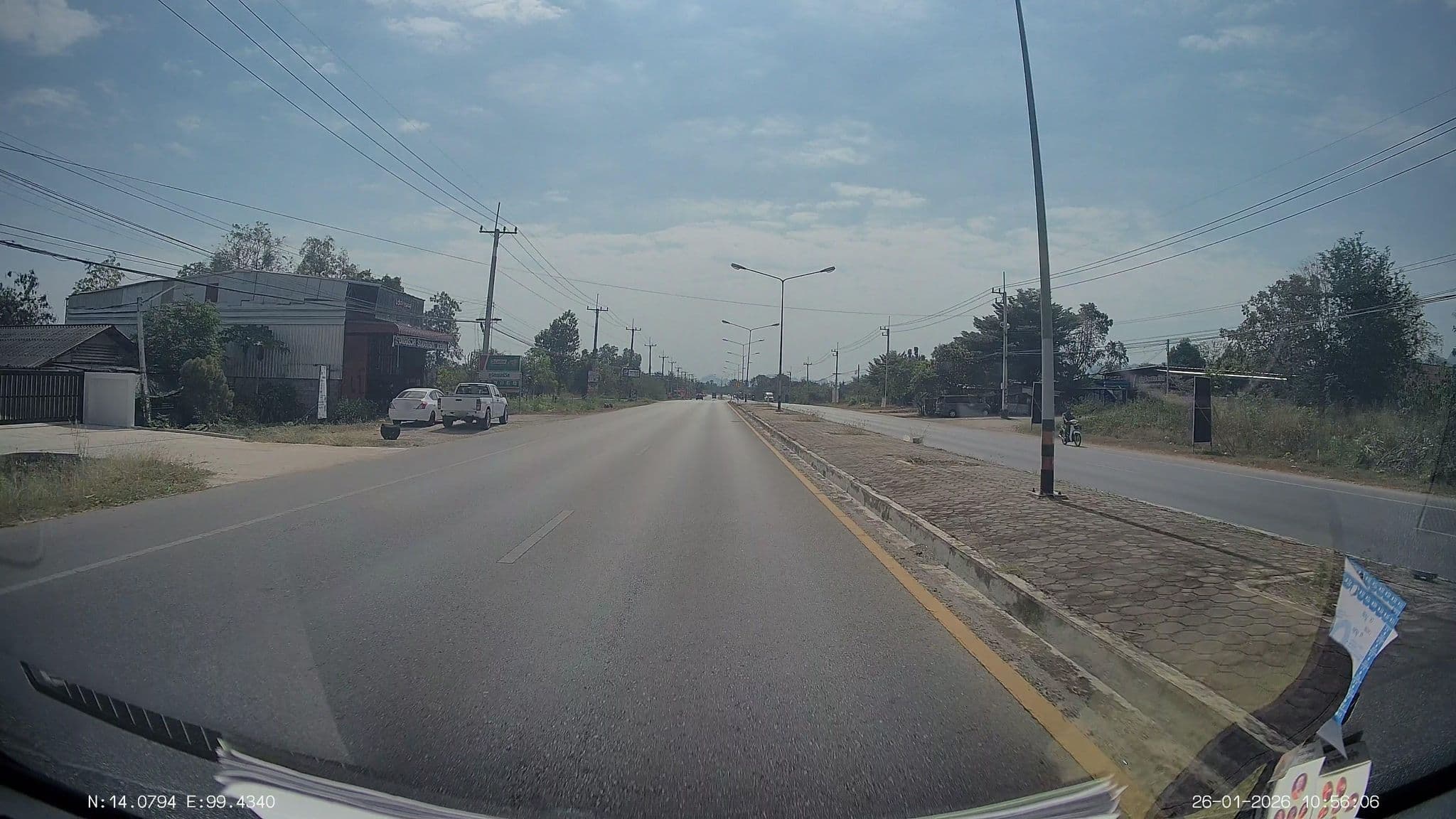 Street view near ลาดหญ้าโฮมสเตย์, Kanchanaburi — © ThailandCambodia (CC BY-SA · Mapillary)