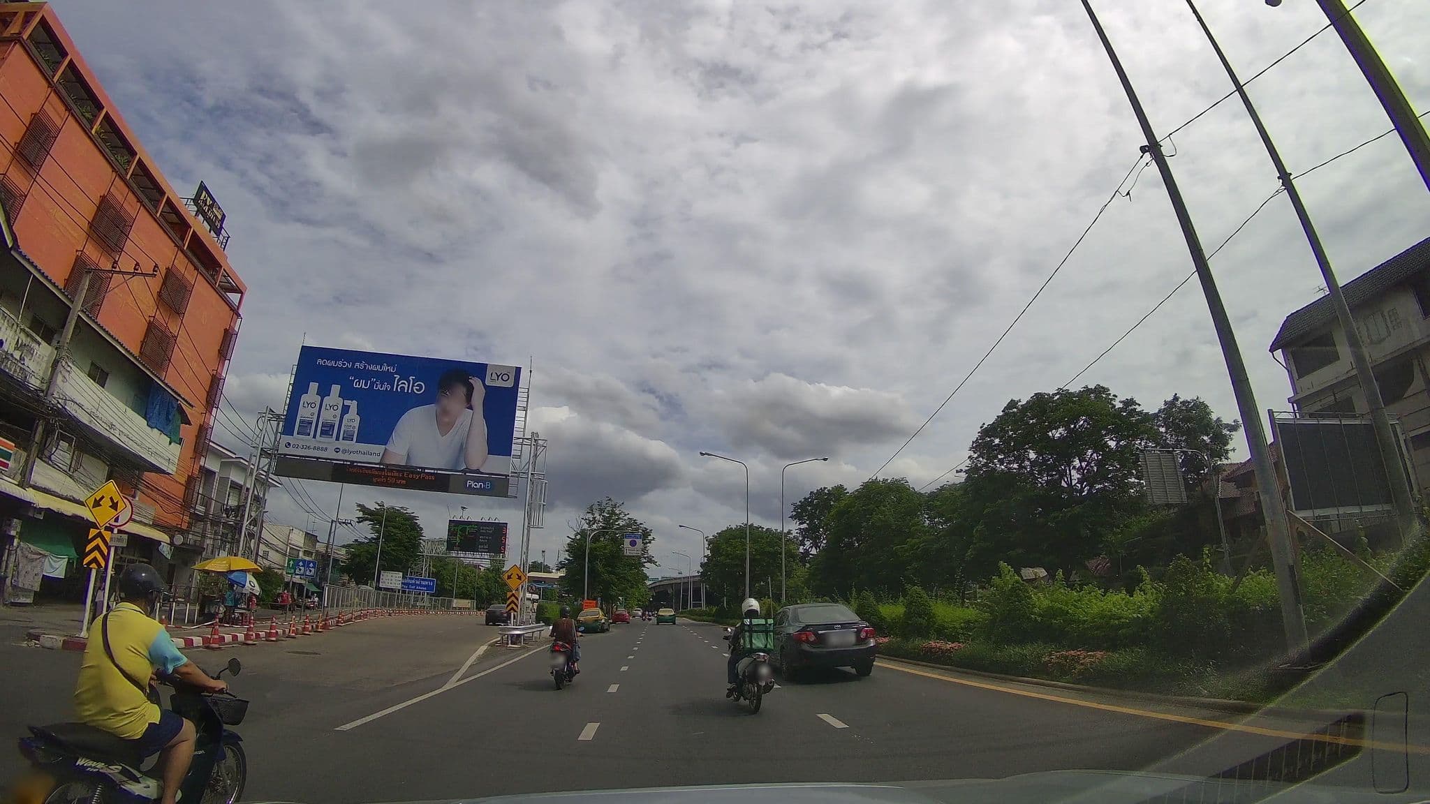 Street view near Haus Sathorn 21, Bang Rak Subdistrict — © ThailandCambodia (CC BY-SA · Mapillary)