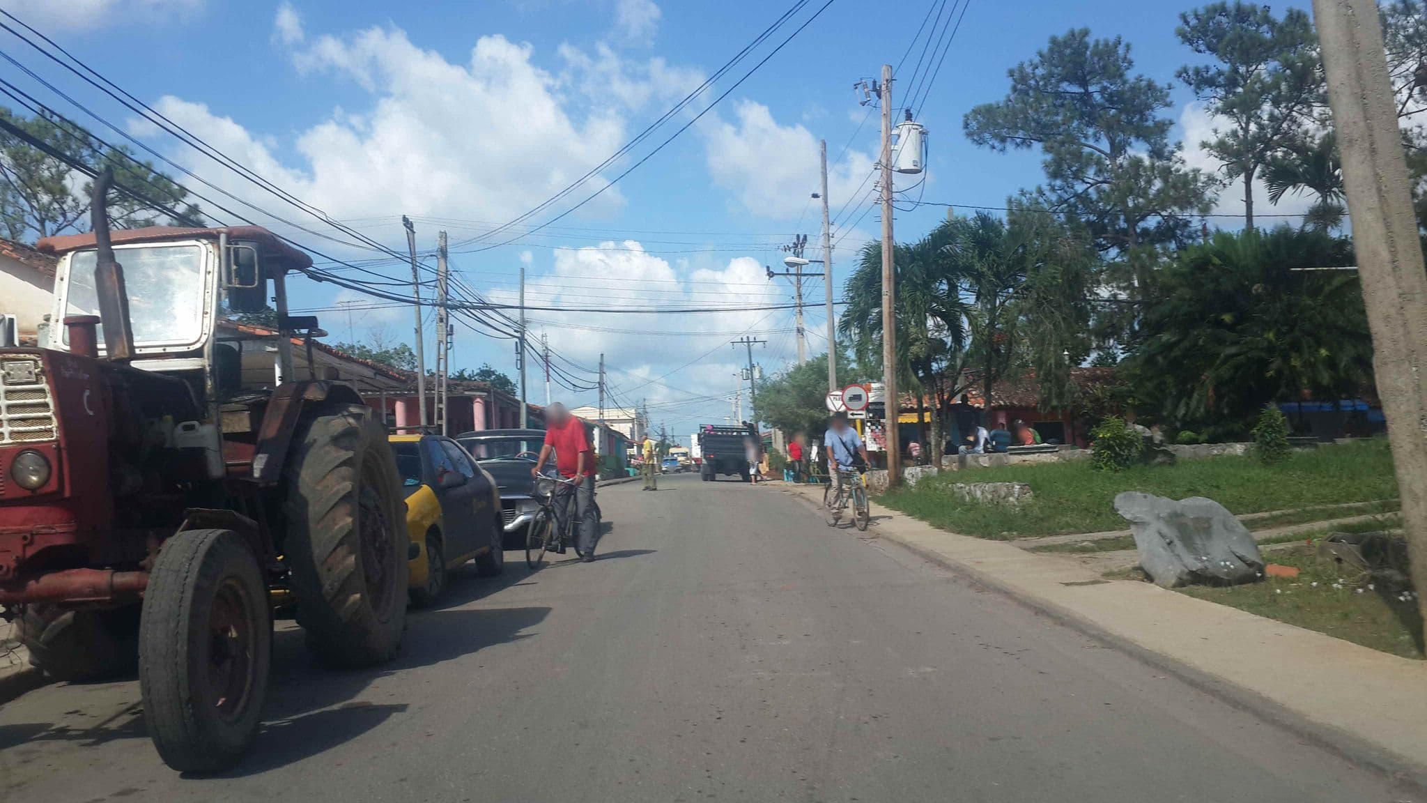 Street view near Casa David, Viñales