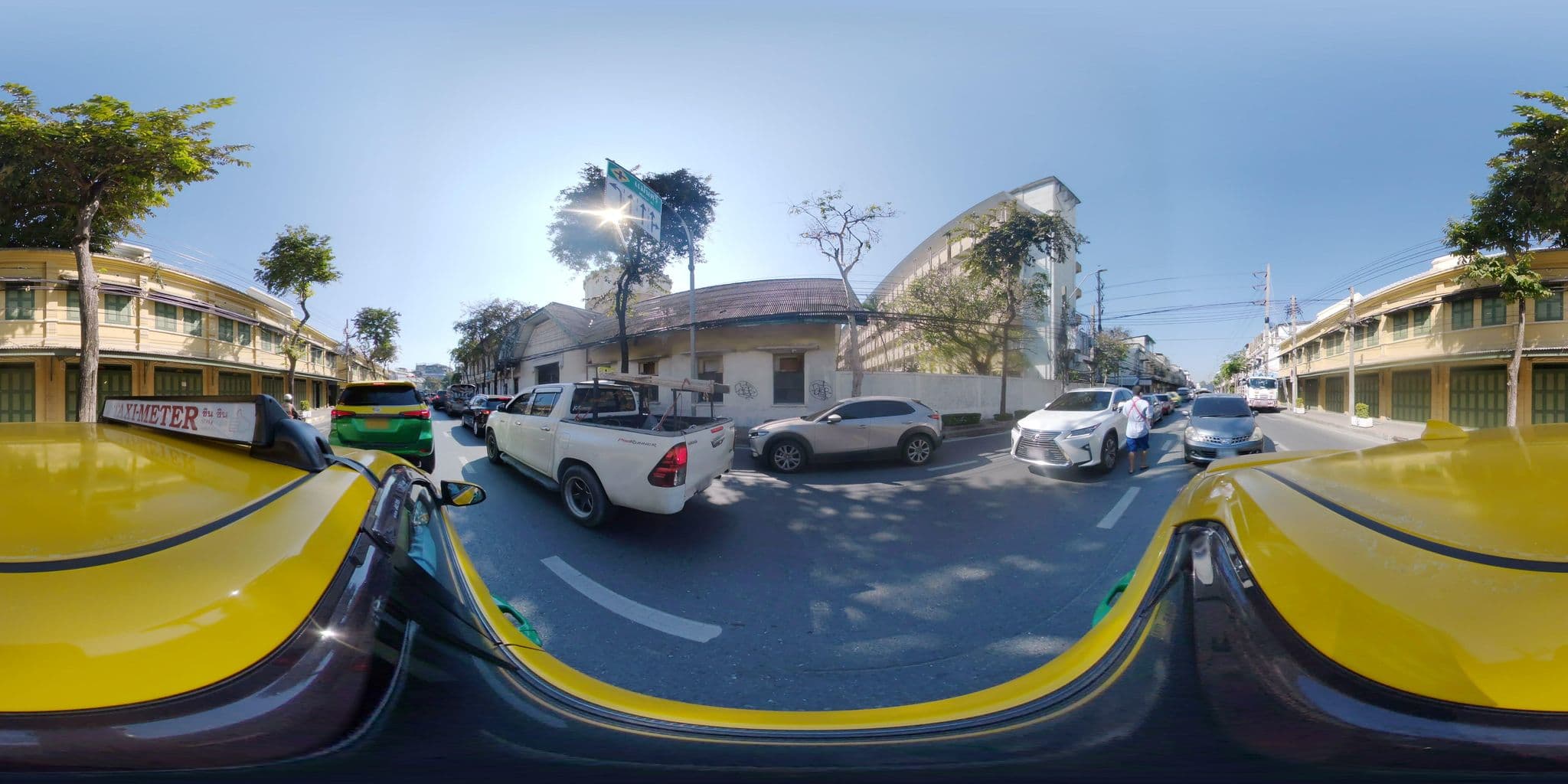 Street view near โรงแรมนิวสวนมะลิโฮเตล, Bangkok — © mapconcierge (CC BY-SA · Mapillary)