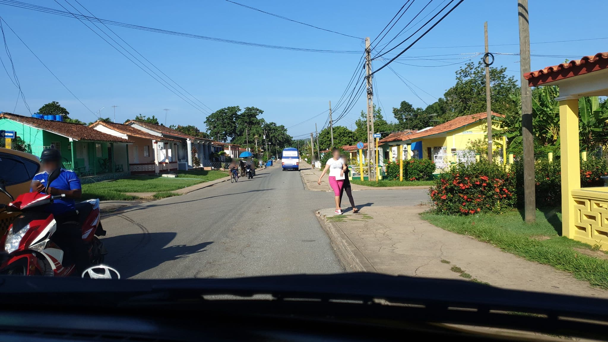 Street view near Familia Azcuy, Viñales