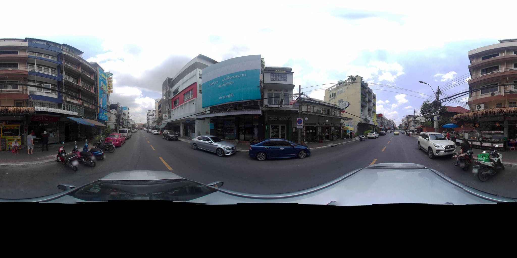 Street view near D&N Hostel, Bangkok — © P05466 (CC BY-SA · Mapillary)