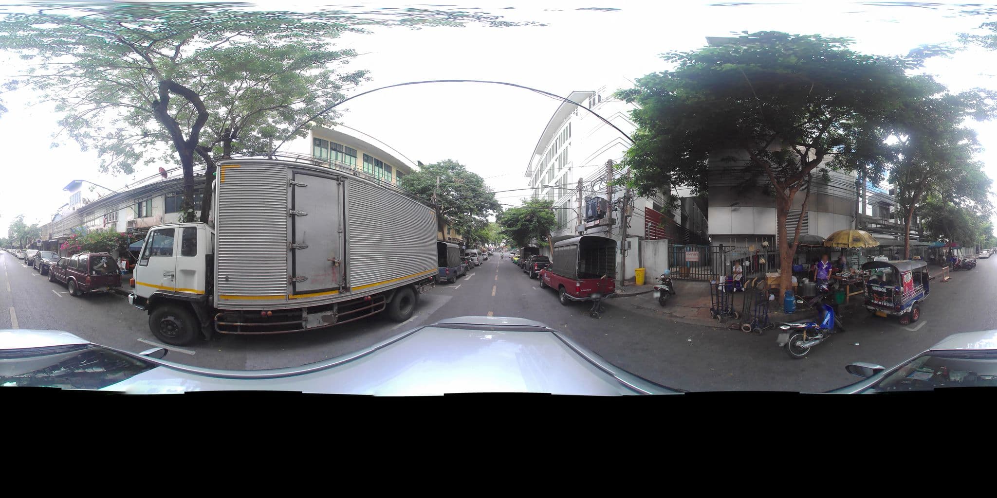 Street view near Remedy Stay and Cafe, Bangkok — © P05466 (CC BY-SA · Mapillary)