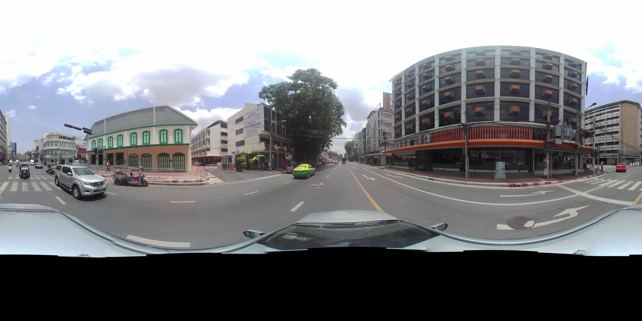 Street view near Miramar Hotel Bangkok, Bangkok — © P05466 (CC BY-SA · Mapillary)