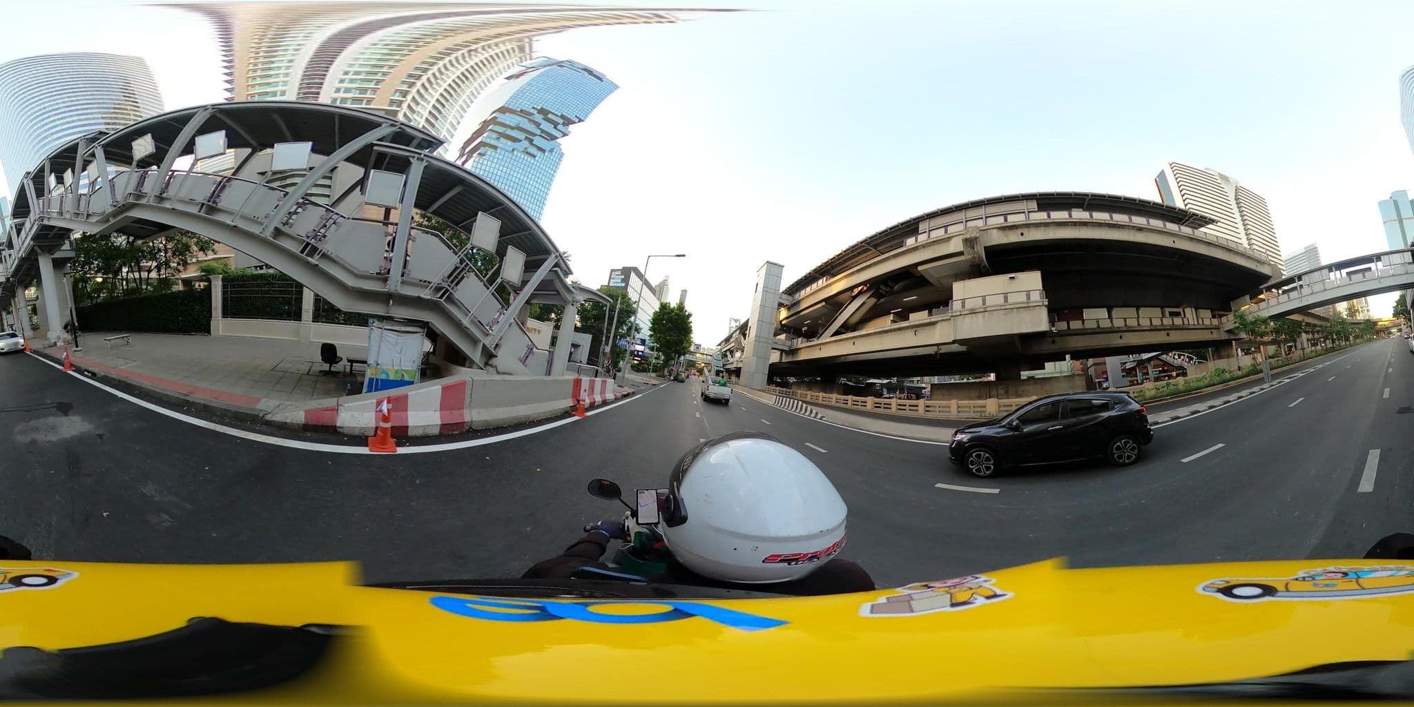 Street view near The Ritz-Carlton Residences Bangkok, Bang Rak — © bemaps_1pd (CC BY-SA · Mapillary)