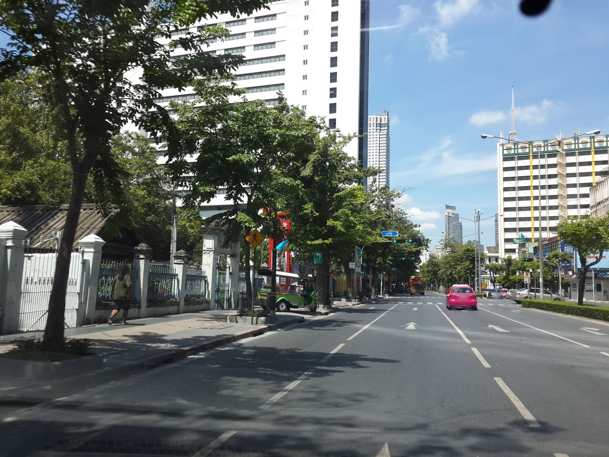 Street view near Swimming Pool, Bang Rak — © mishari (CC BY-SA · Mapillary)