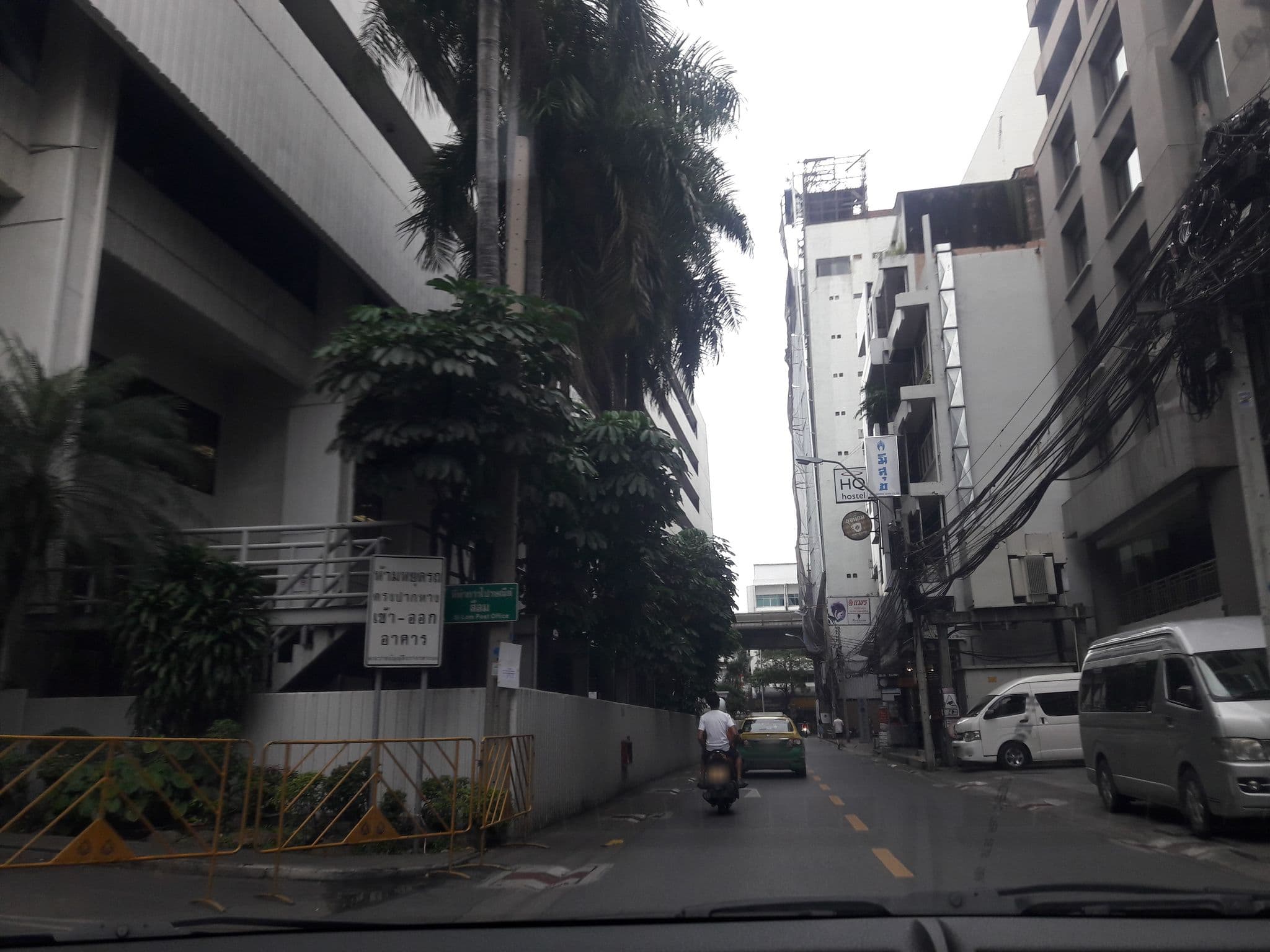 Street view near Hotel stylish, Bang Rak — © dukeduke (CC BY-SA · Mapillary)