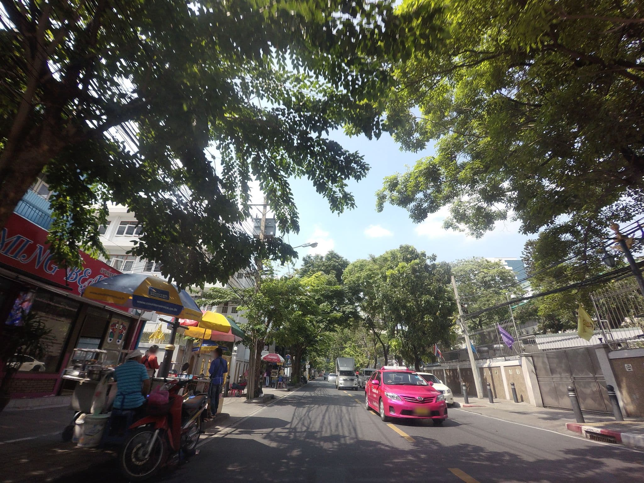 Street view near Artino Hotel, Bang Rak — © mishari (CC BY-SA · Mapillary)