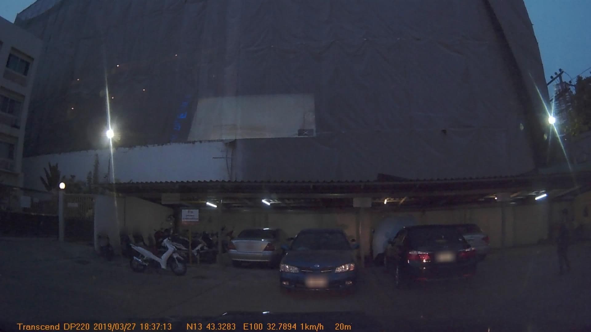 Street view near Malaysia Hotel, Bang Rak — © mapcreator (CC BY-SA · Mapillary)
