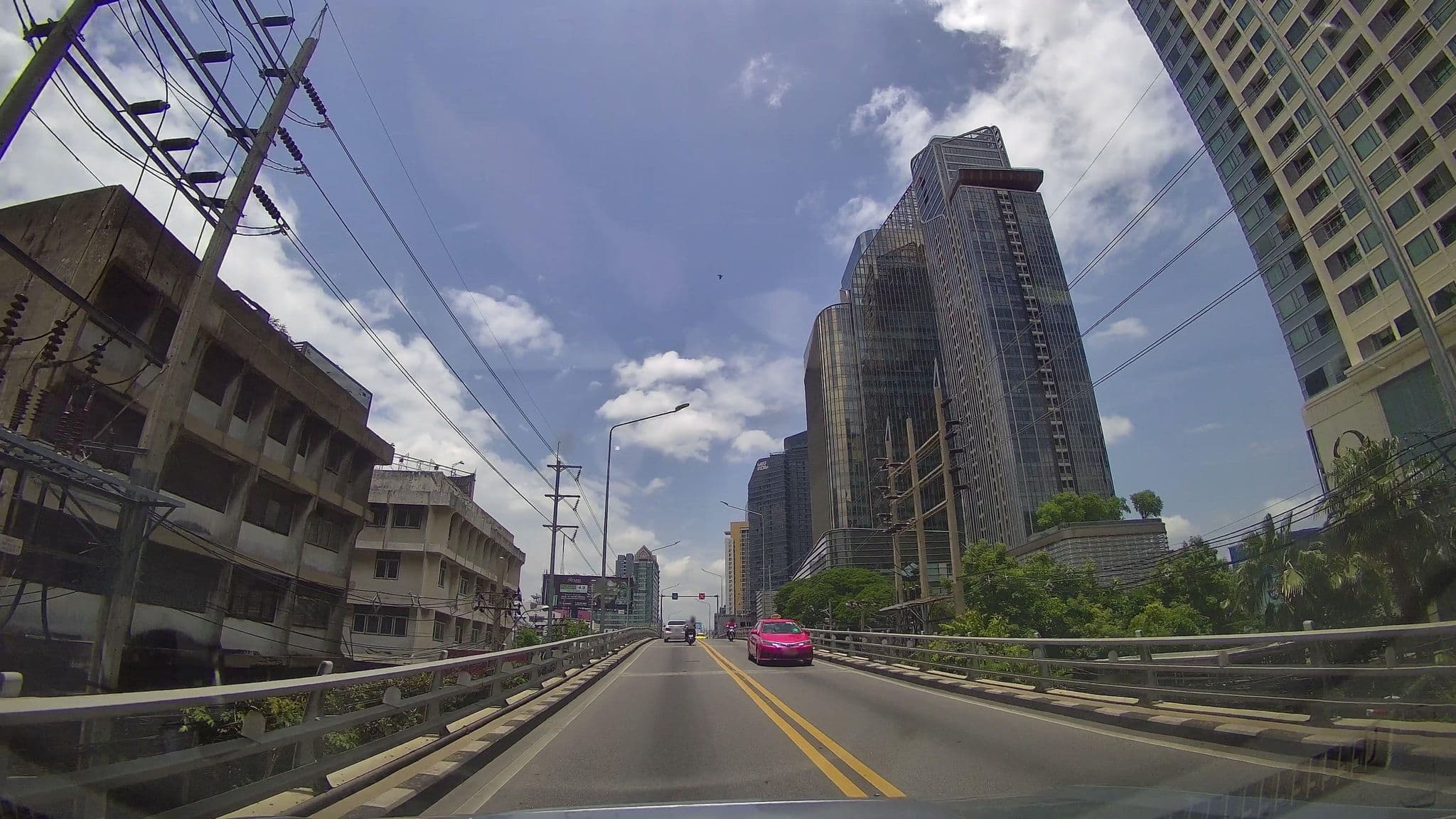 Street view near Bliston, Makkasan — © ThailandCambodia (CC BY-SA · Mapillary)