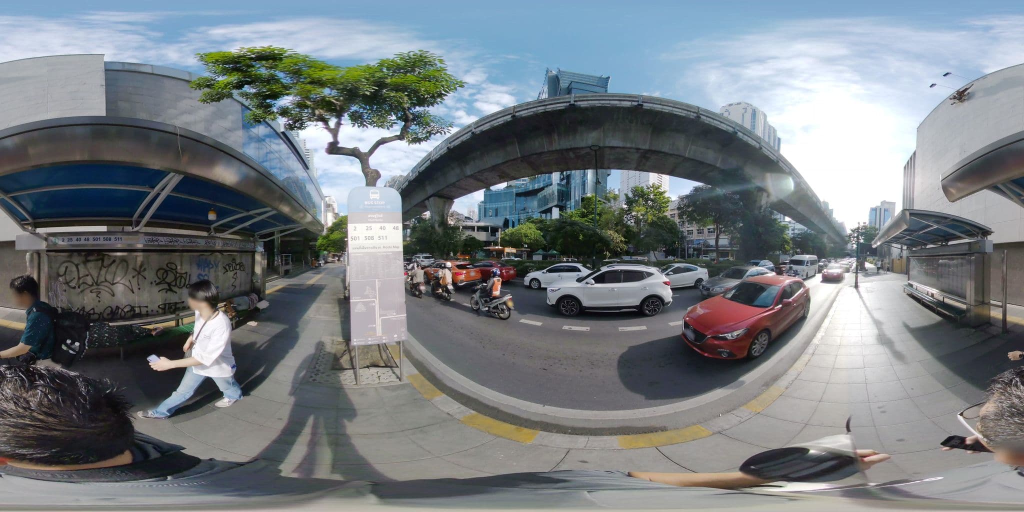 Street view near Hyatt Regency Bangkok Sukhumvit, Makkasan — © mapconcierge (CC BY-SA · Mapillary)