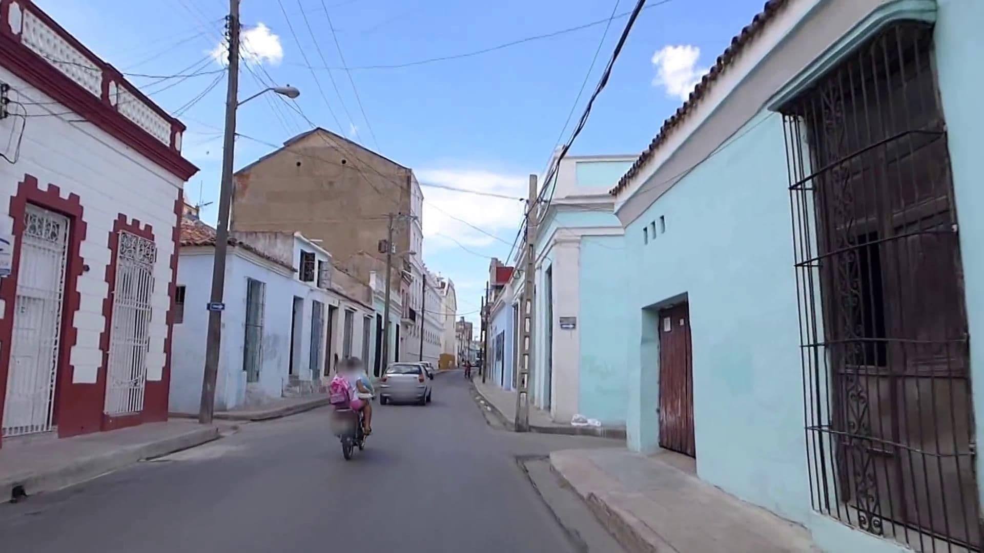 Street view near Hostal Manzanares, Camagüey