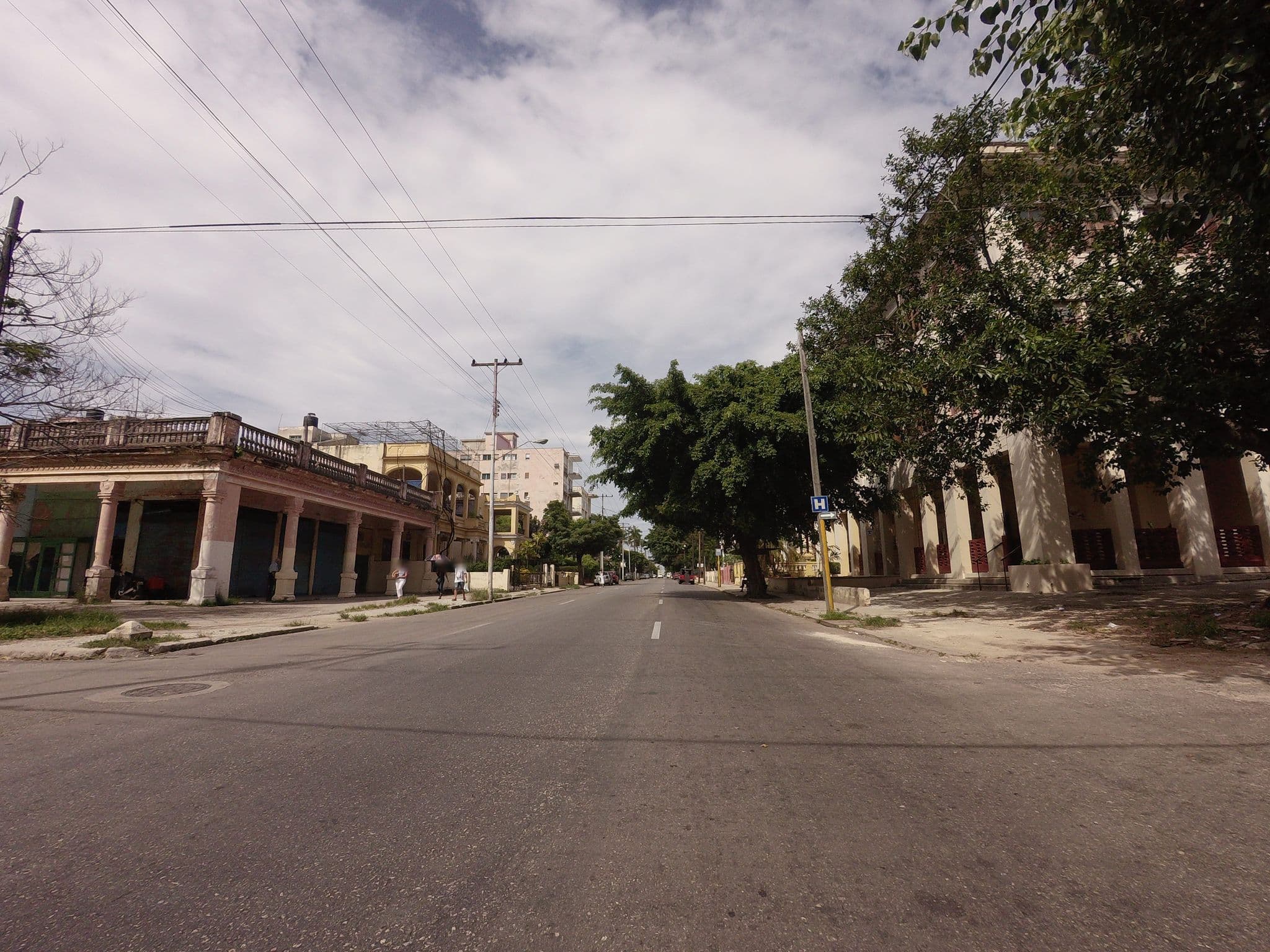 Street view near Hostal 1920, Vedado