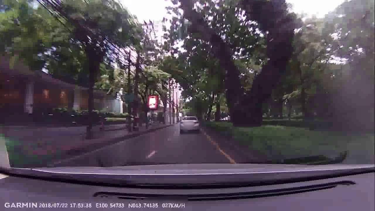 Street view near Lobby, Makkasan — © noonishere (CC BY-SA · Mapillary)