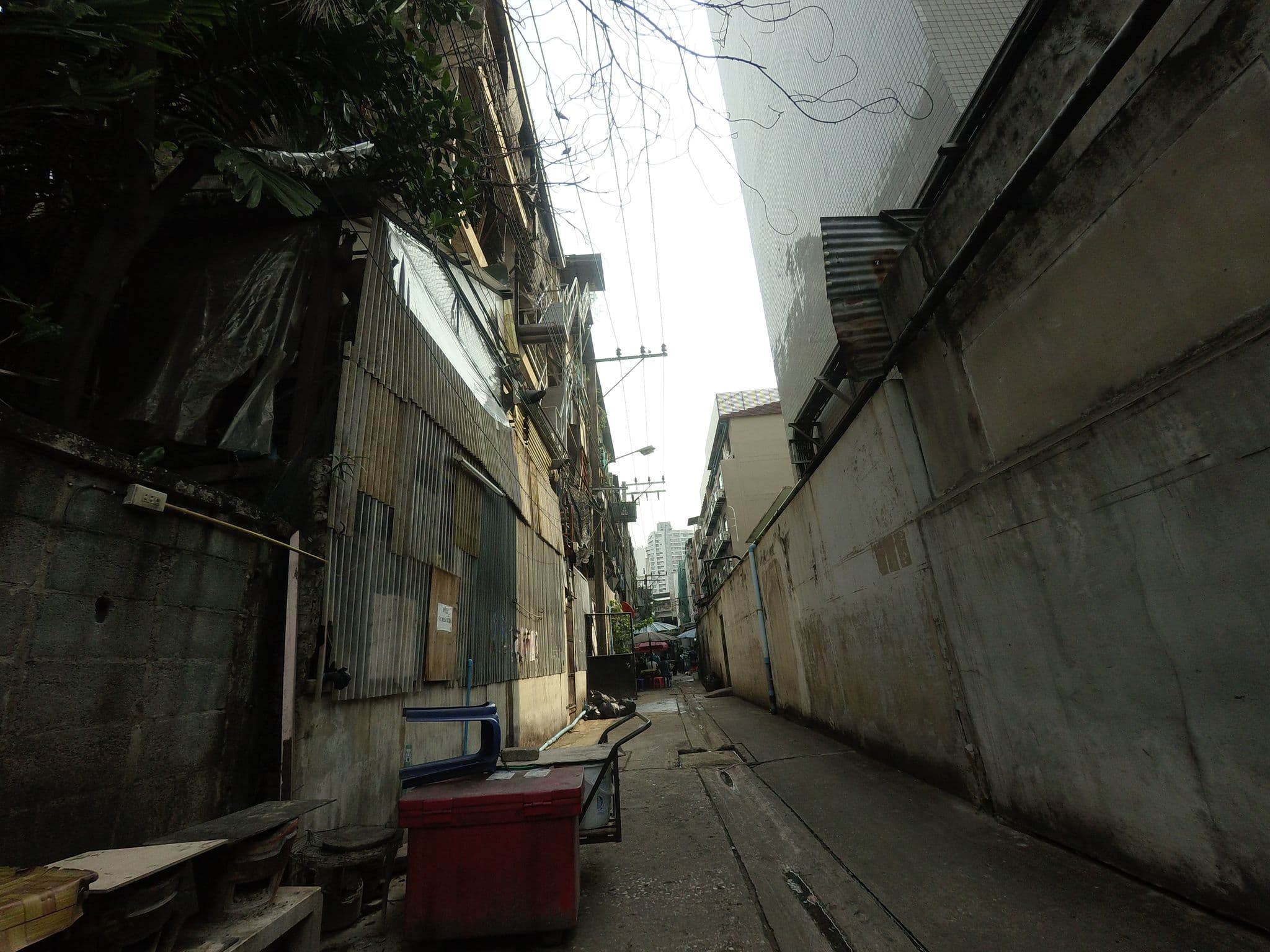 Street view near Gemma Sukhumvit & Bangkok Beer Cafe', Makkasan — © mishari (CC BY-SA · Mapillary)