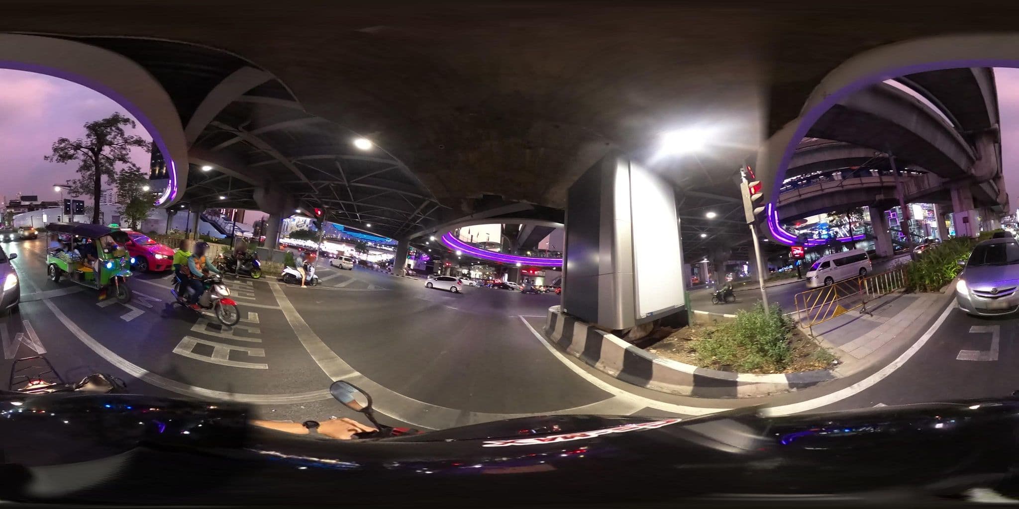 Street view near Kiriya Spa @ LiT BANGKOK Hotel, Ratchathewi — © NatchaponJ (CC BY-SA · Mapillary)