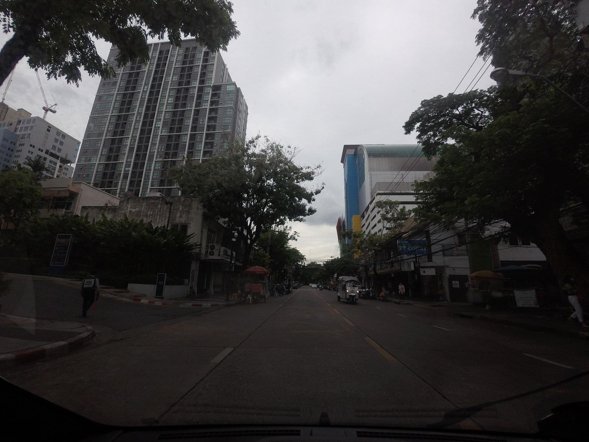 Street view near Pullman King Power Suite Room 1725, Ratchathewi — © mishari (CC BY-SA · Mapillary)