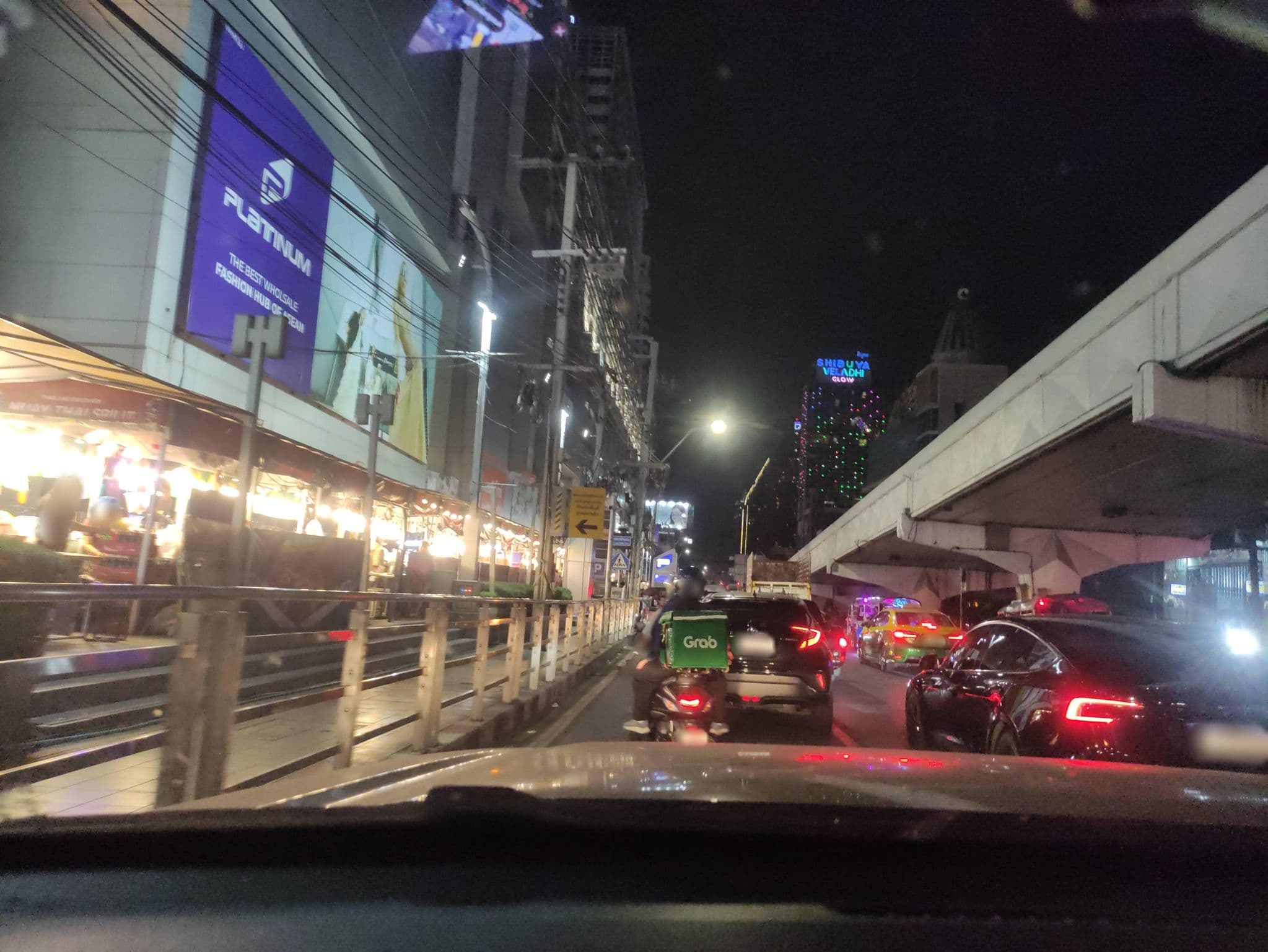 Street view near 25th Floor Novotel Platinum, Makkasan — © kasetitkml_pipitchai (CC BY-SA · Mapillary)