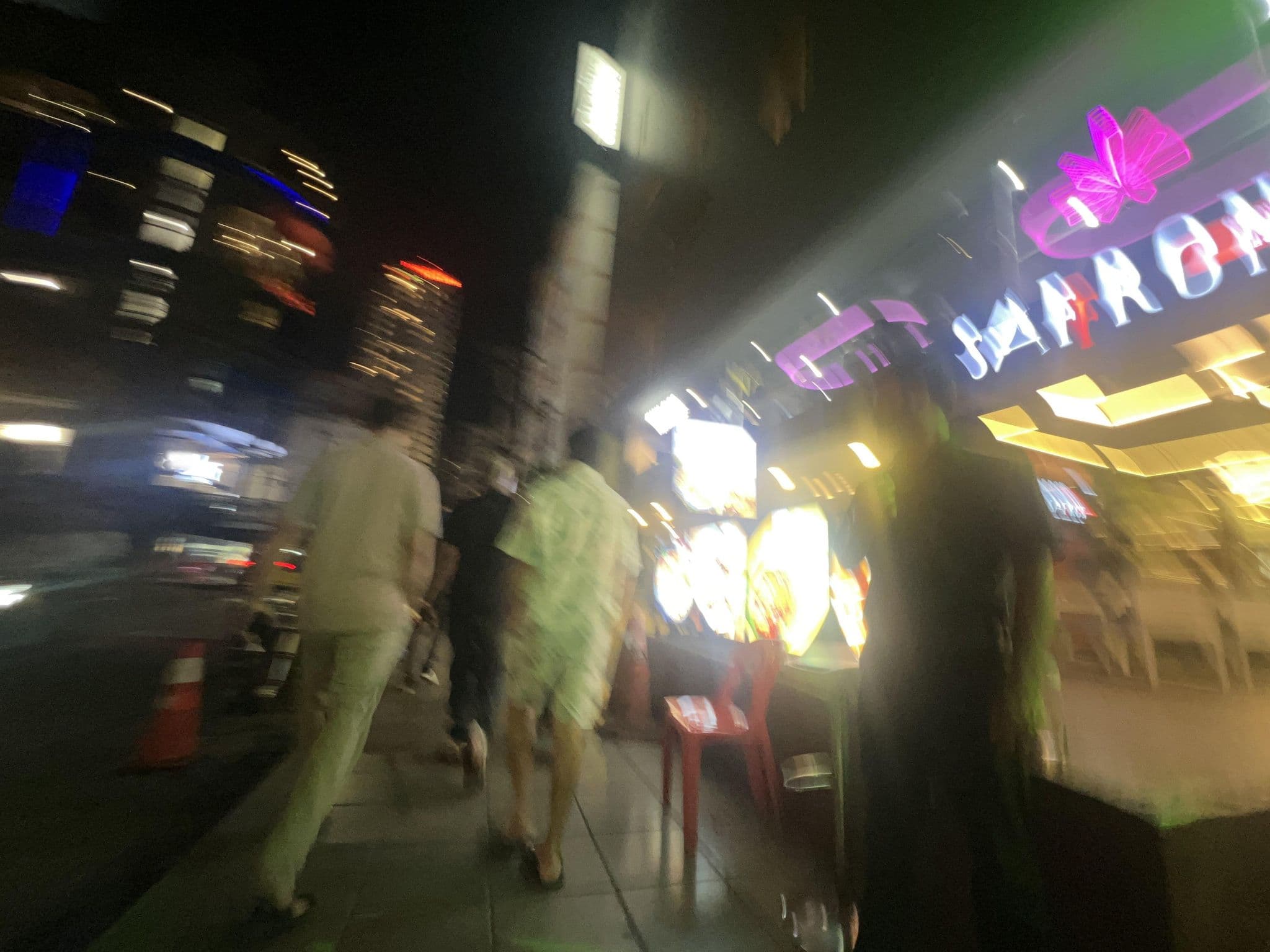 Street view near Happy Zleepy_S11, Makkasan — © shogohirasawa (CC BY-SA · Mapillary)