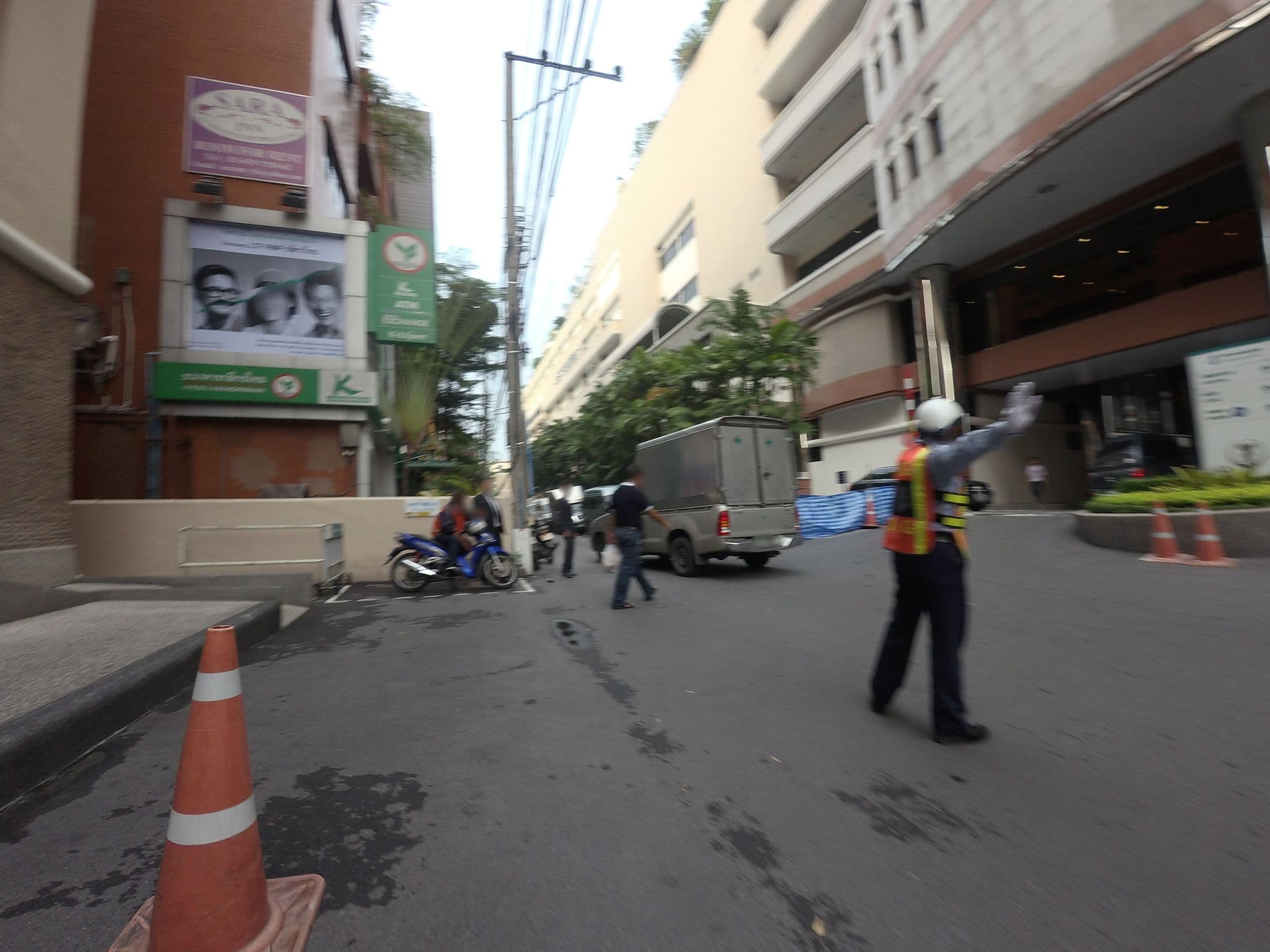 Street view near Sara Inn, Makkasan — © mishari (CC BY-SA · Mapillary)