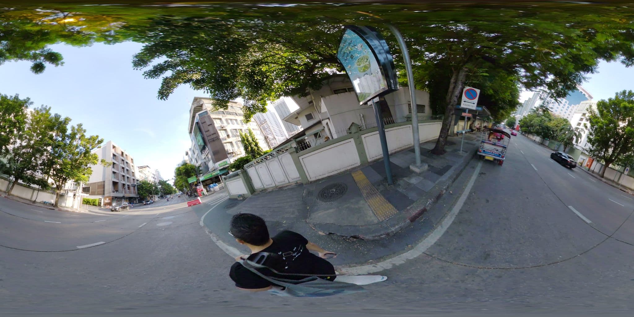 Street view near Oasis Inn Bangkok Hotel, Makkasan — © mapconcierge (CC BY-SA · Mapillary)