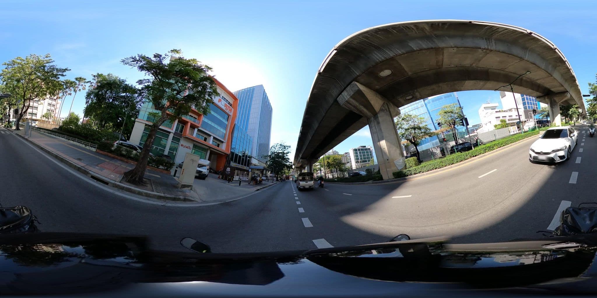 Street view near All Season Hotel สนามเป้า, Phaya Thai — © NatchaponJ (CC BY-SA · Mapillary)