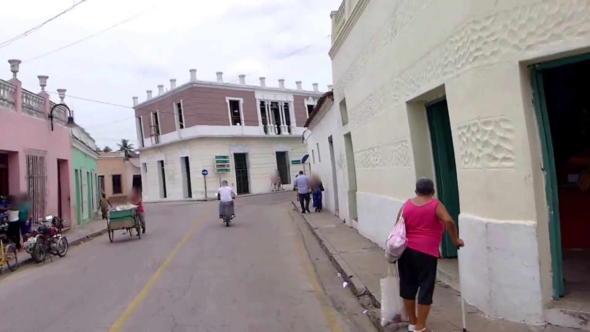 Street view near Hostal Casa Violeta, Camagüey