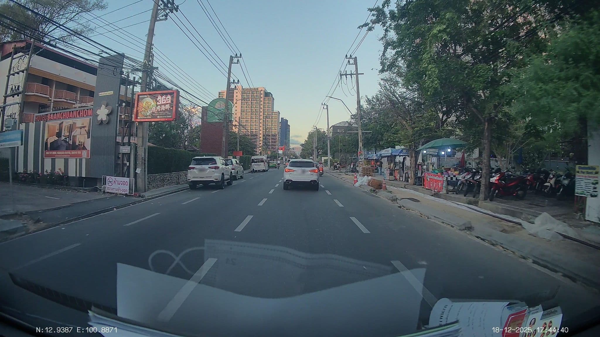 Street view near 2 Pool Villa (Twin Palm Resort), Pattaya — © ThailandCambodia (CC BY-SA · Mapillary)