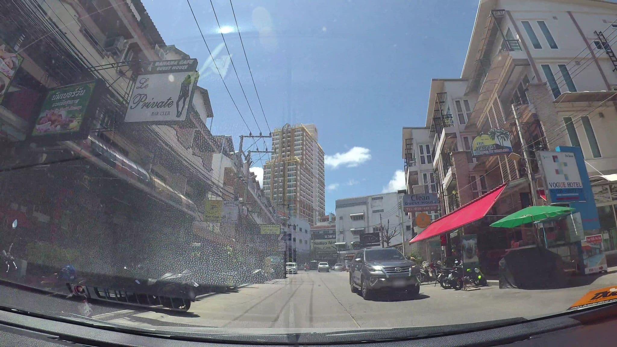 Street view near Haven hotel, Pattaya — © kaart_3 (CC BY-SA · Mapillary)