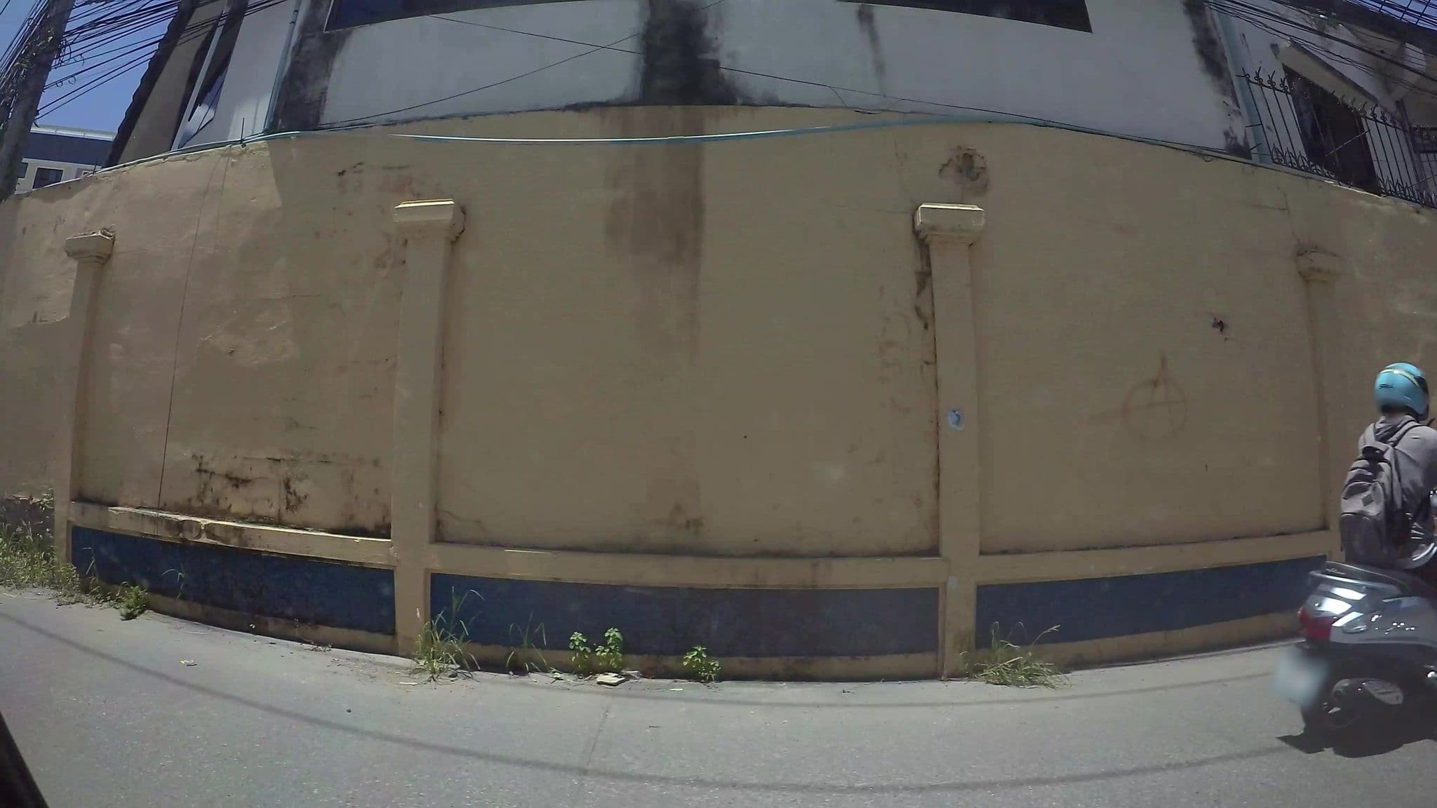 Street view near Suppamitr Villa Hotel, Central Pattaya, Thailand, Pattaya — © taylorsmock (CC BY-SA · Mapillary)