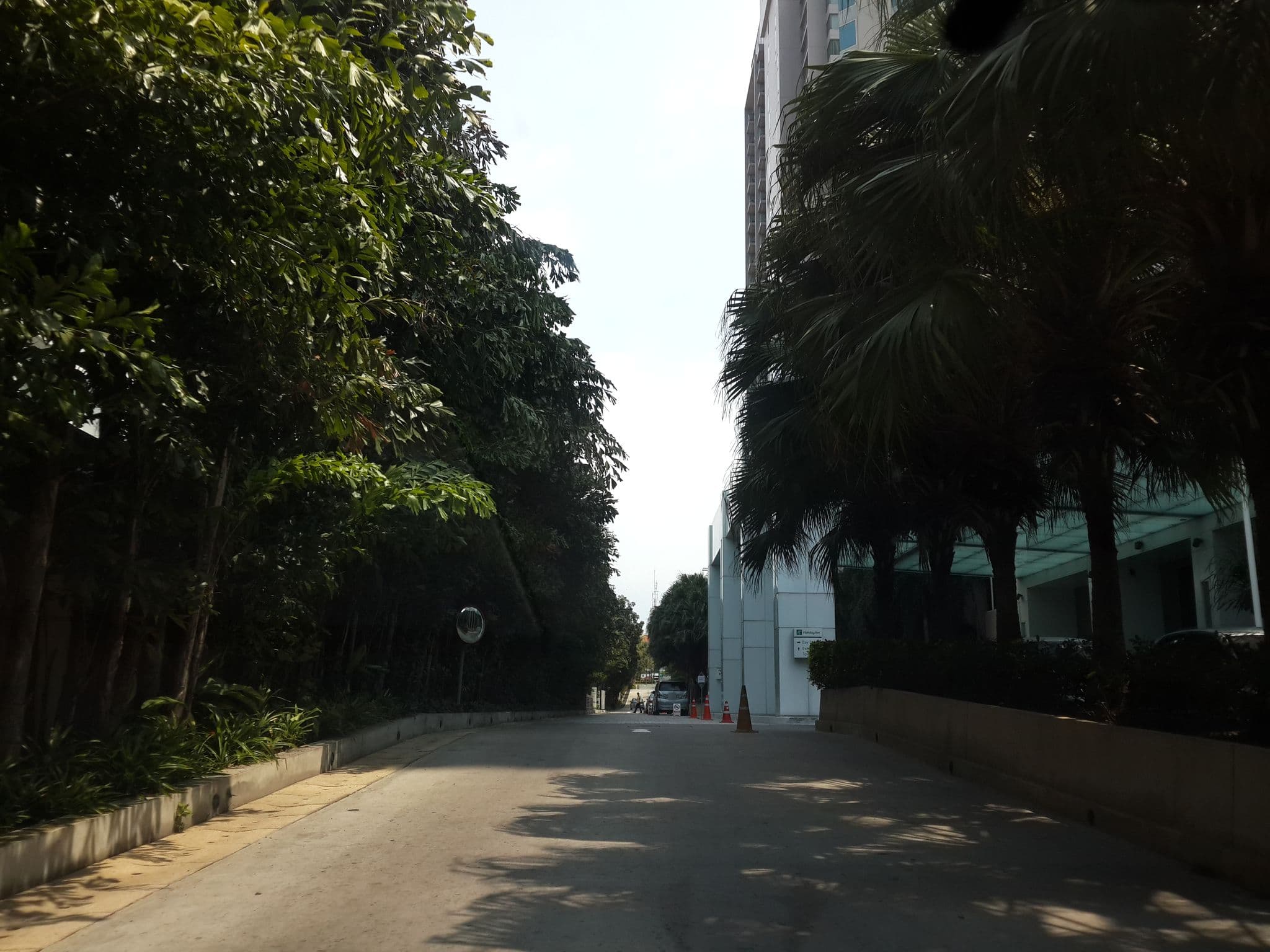 Street view near Infinity Pool, Pattaya — © mishari (CC BY-SA · Mapillary)