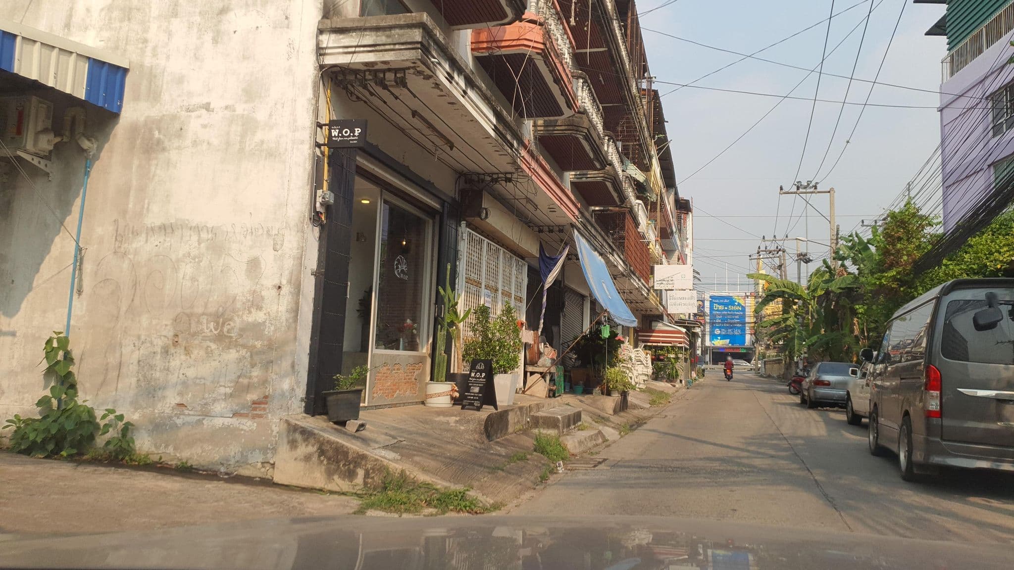 Street view near President Suite Montien Hotel Pattaya(1222-1225), Pattaya — © jrcarlsen (CC BY-SA · Mapillary)