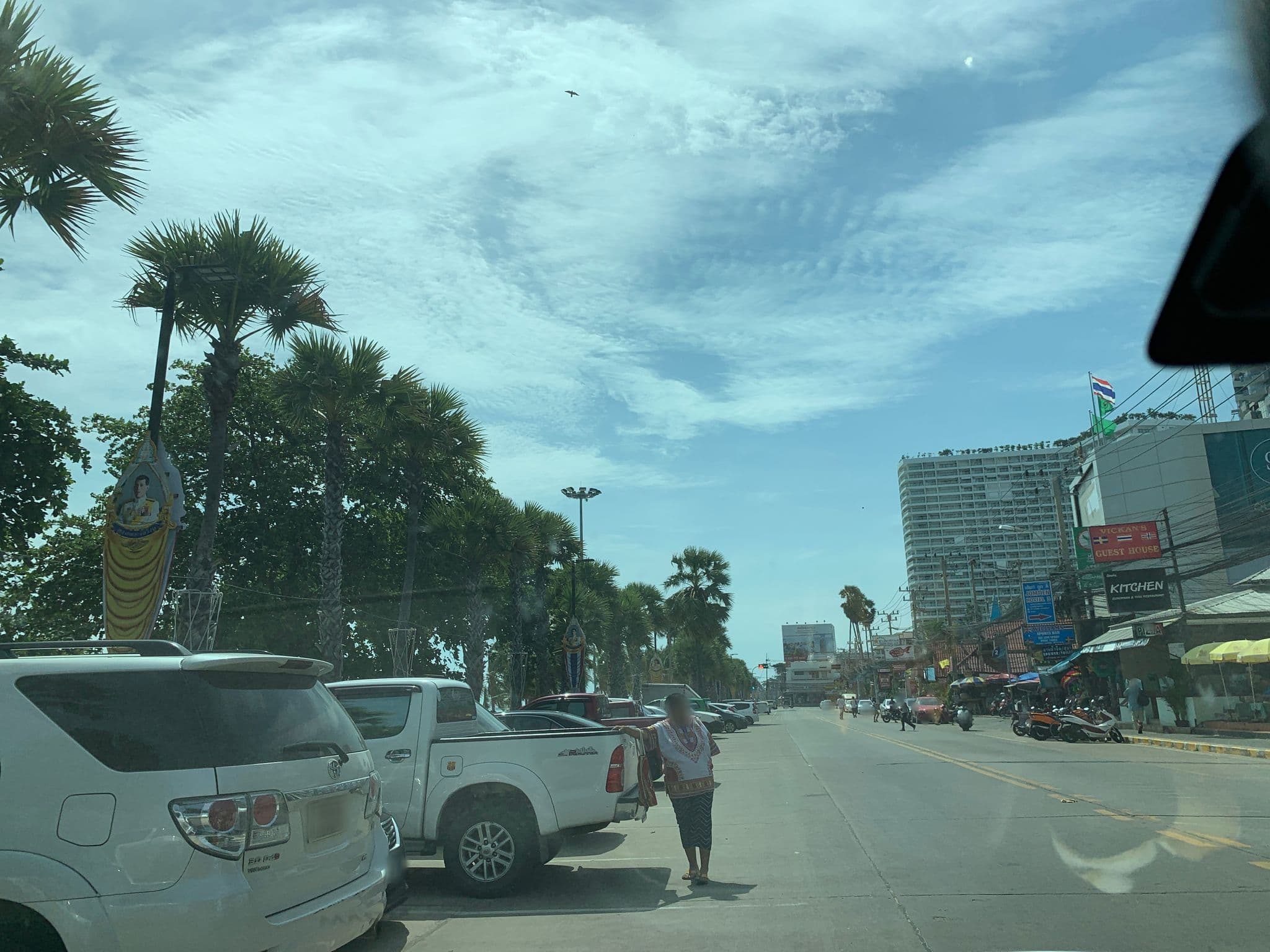 Street view near Vickan's Pub & Restaurant, Pattaya — © 1111 (CC BY-SA · Mapillary)