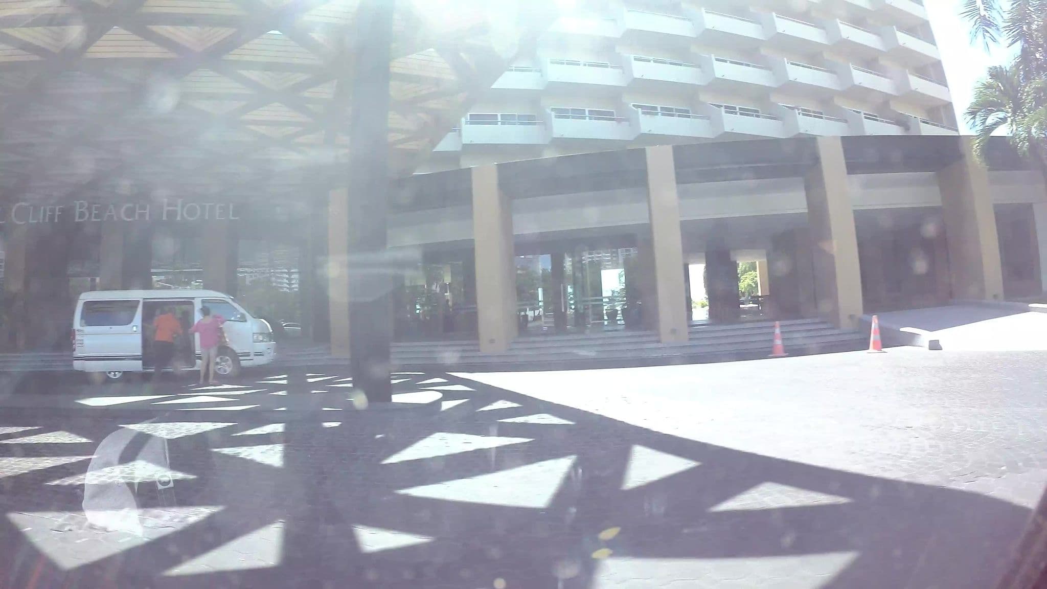 Street view near Royal Cliff Hotels Group, Pattaya — © kaart_3 (CC BY-SA · Mapillary)