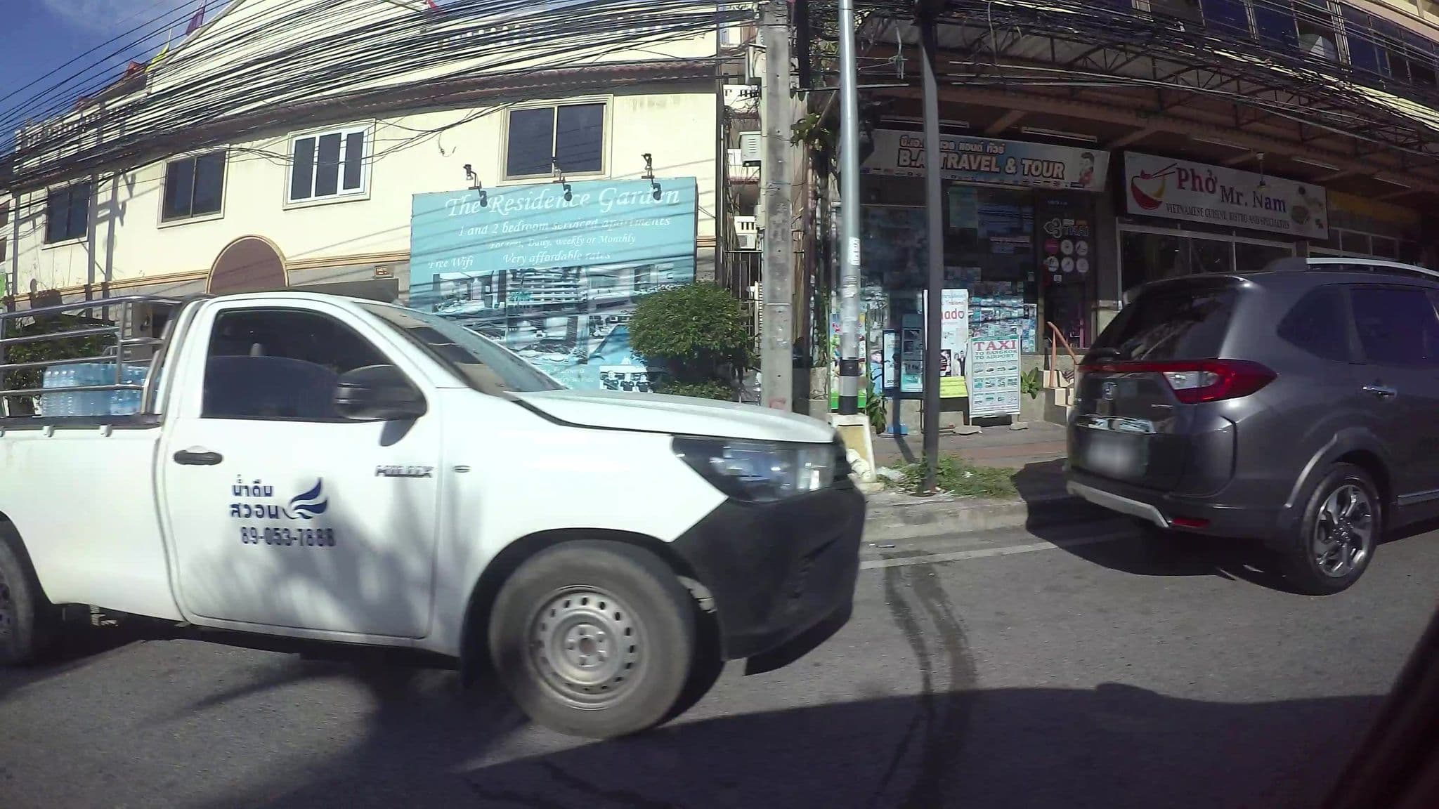Street view near Mr.Mac Pattaya Hotel, Pattaya — © kaart_3 (CC BY-SA · Mapillary)