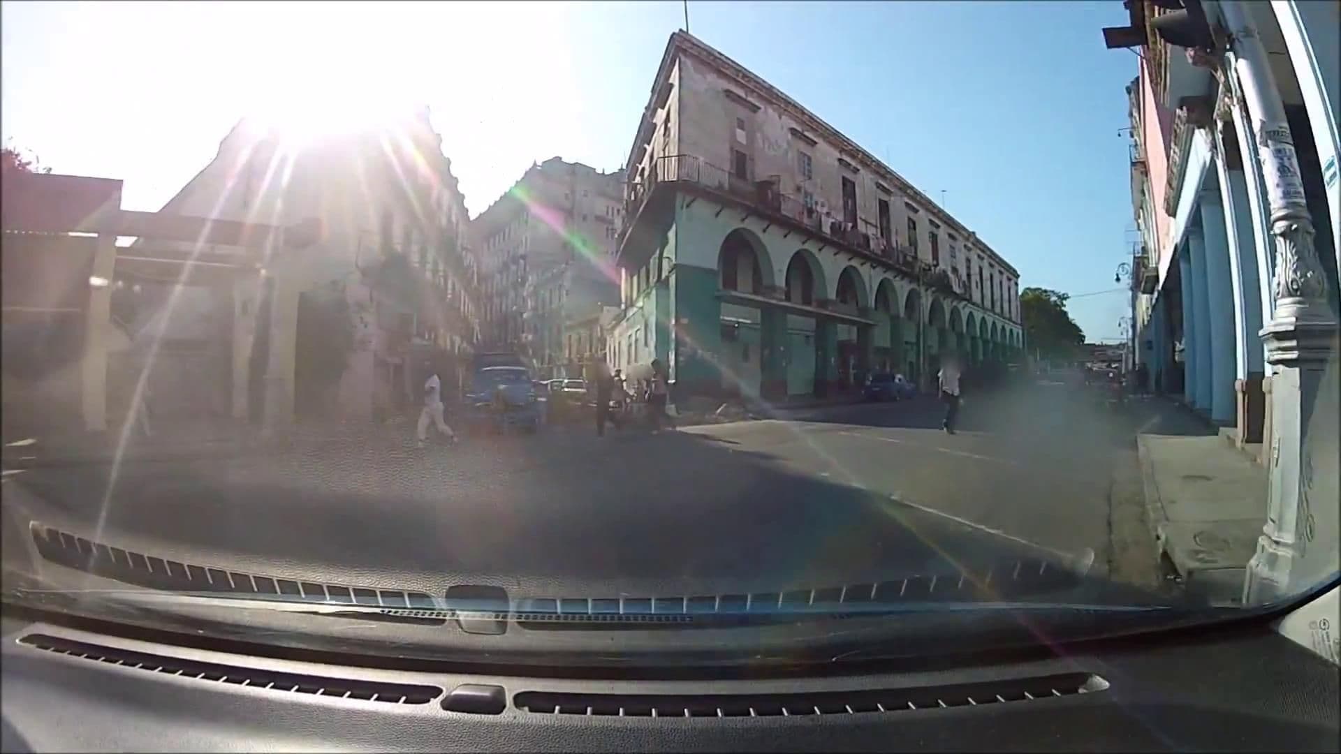 Street view near Casa Nani, Centro Habana