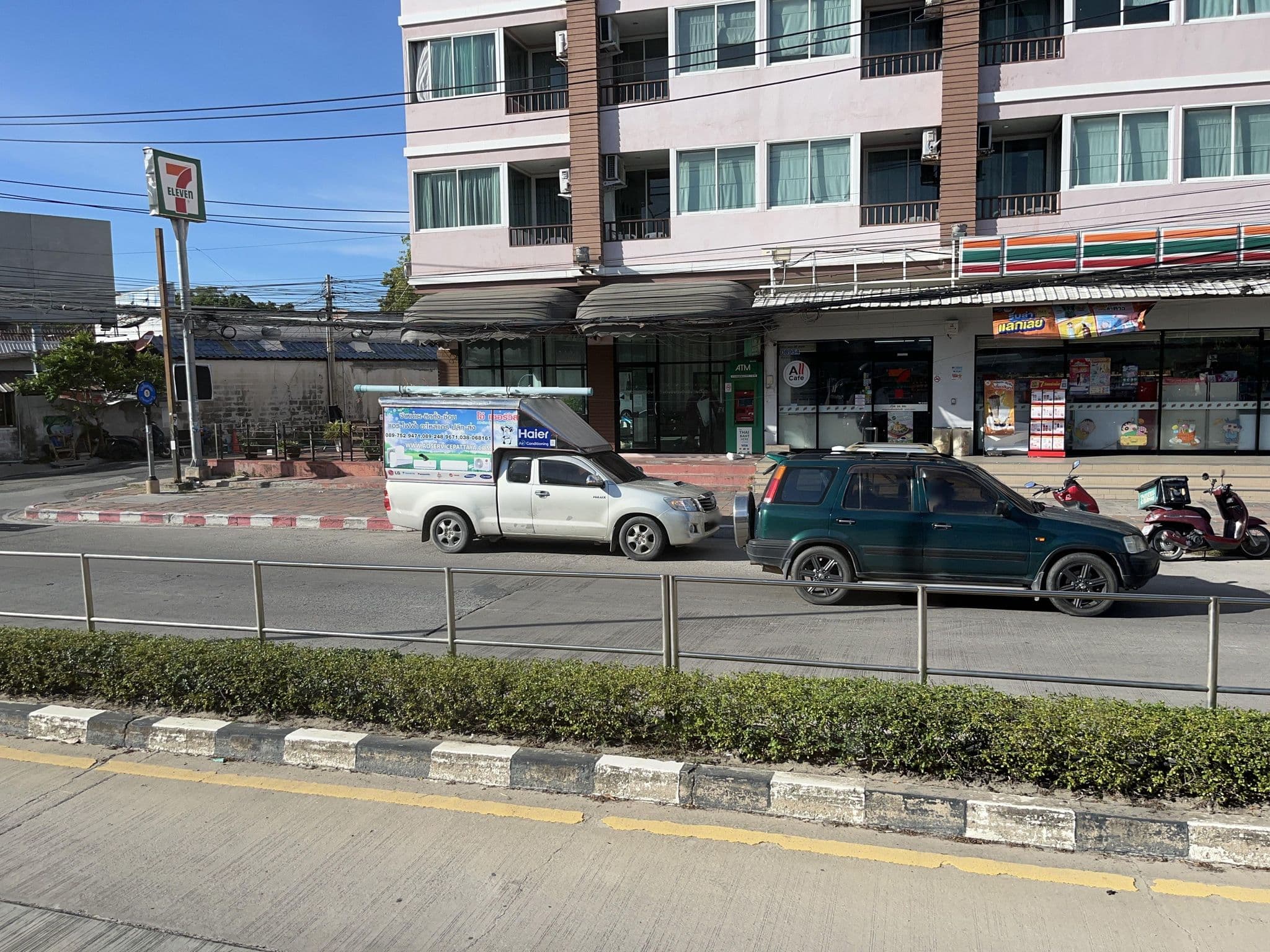 Street view near Katalina 1, Pattaya — © DriveWithHoang (CC BY-SA · Mapillary)
