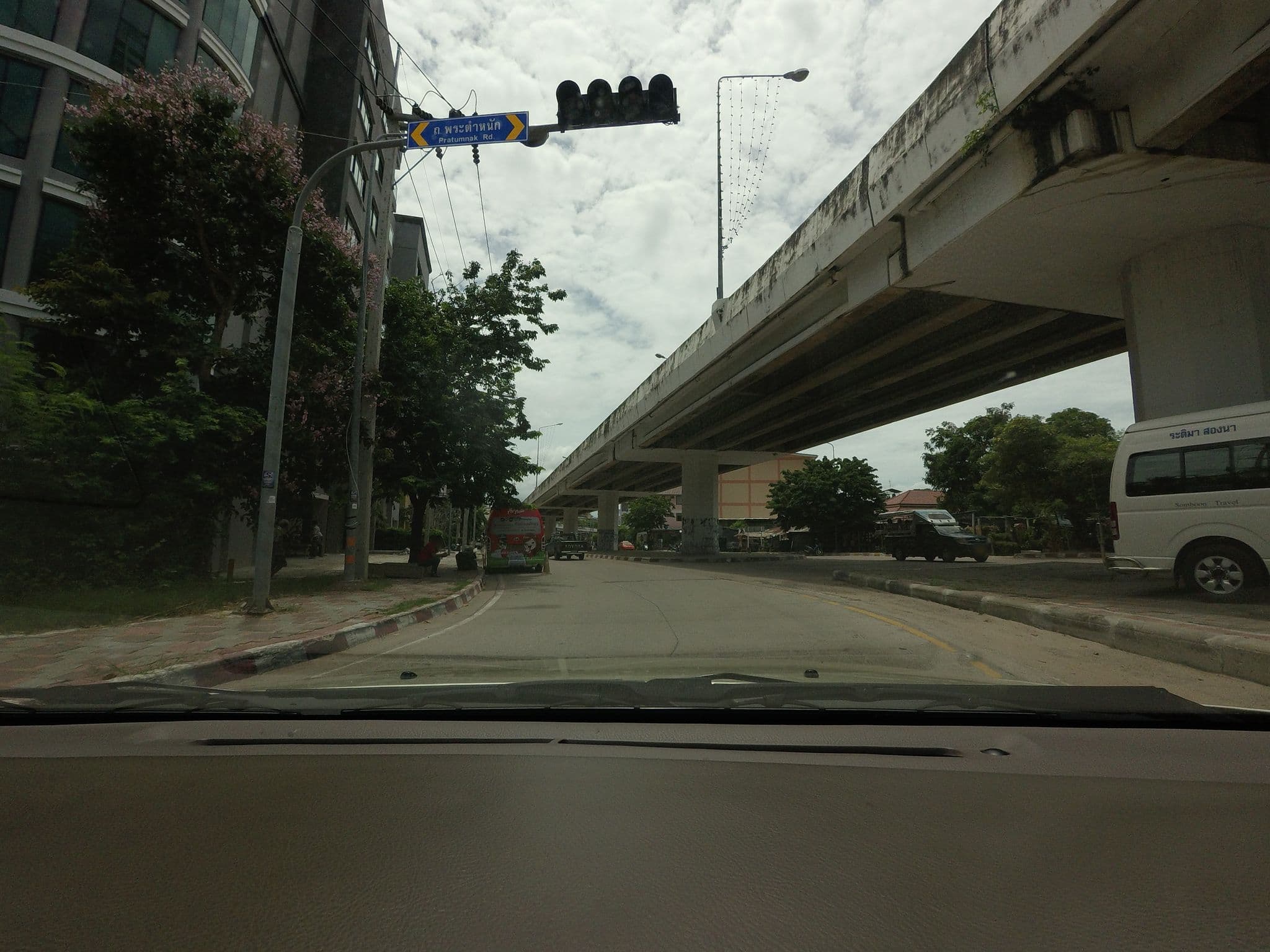 Street view near Lobby @ Courtyard Marriott, Pattaya — © mishari (CC BY-SA · Mapillary)
