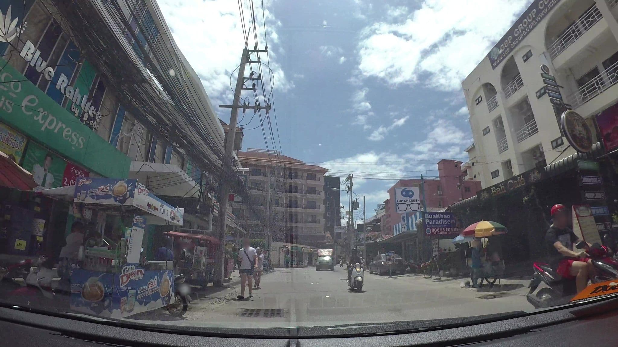 Street view near The Rainbow, Pattaya — © kaart_3 (CC BY-SA · Mapillary)