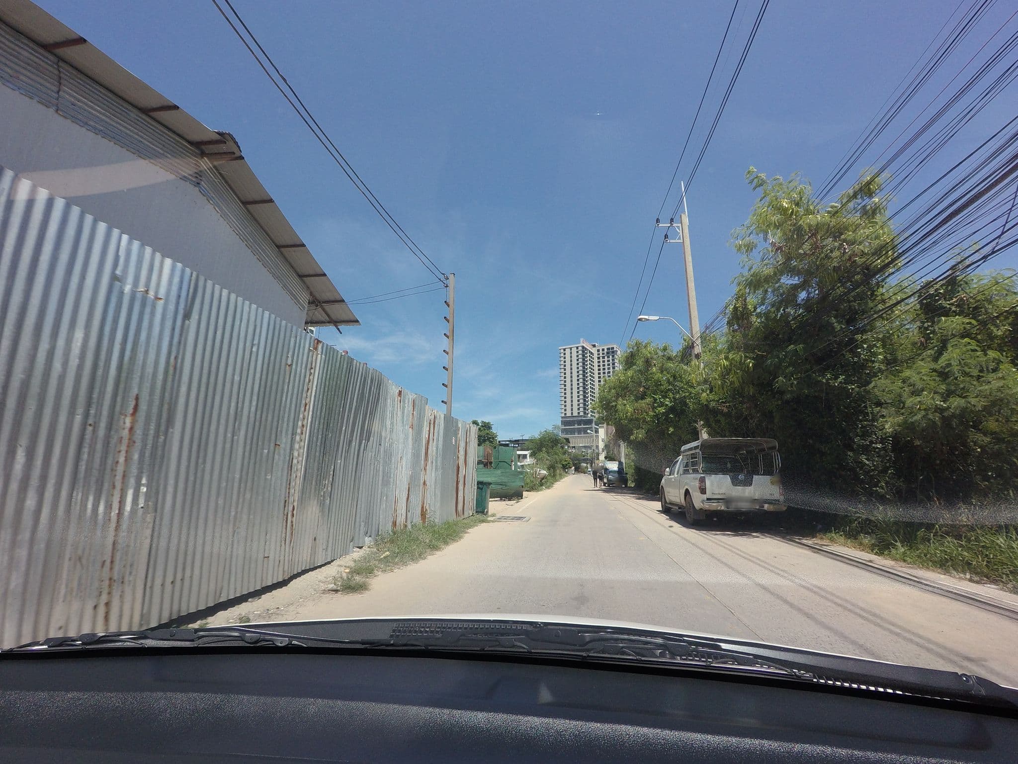 Street view near โรงแรมวงศ์อมาตย์, Pattaya — © mishari (CC BY-SA · Mapillary)