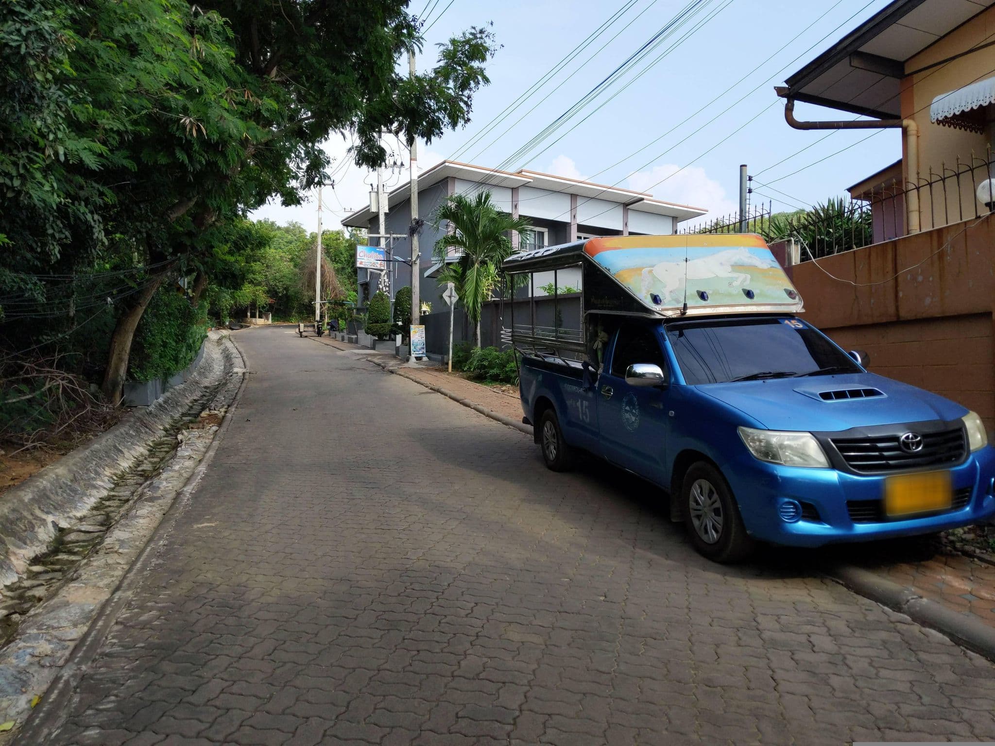 Street view near บ้านคูณสุข, Ban Ko Lan — © UughoTh0 (CC BY-SA · Mapillary)