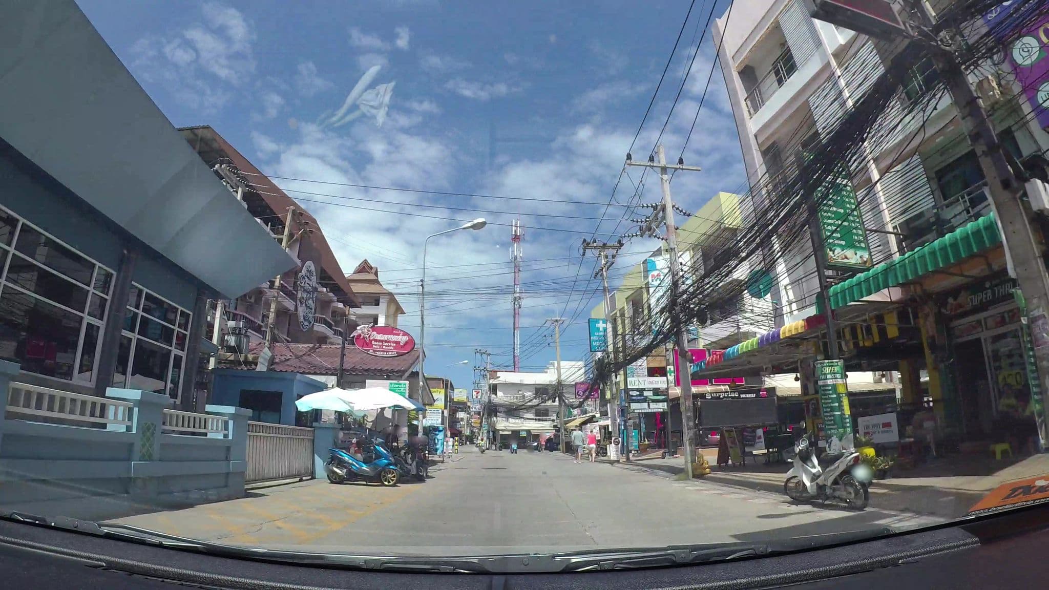 Street view near โรงแรมเดือนน้ำอิง, Pattaya — © kaart_3 (CC BY-SA · Mapillary)