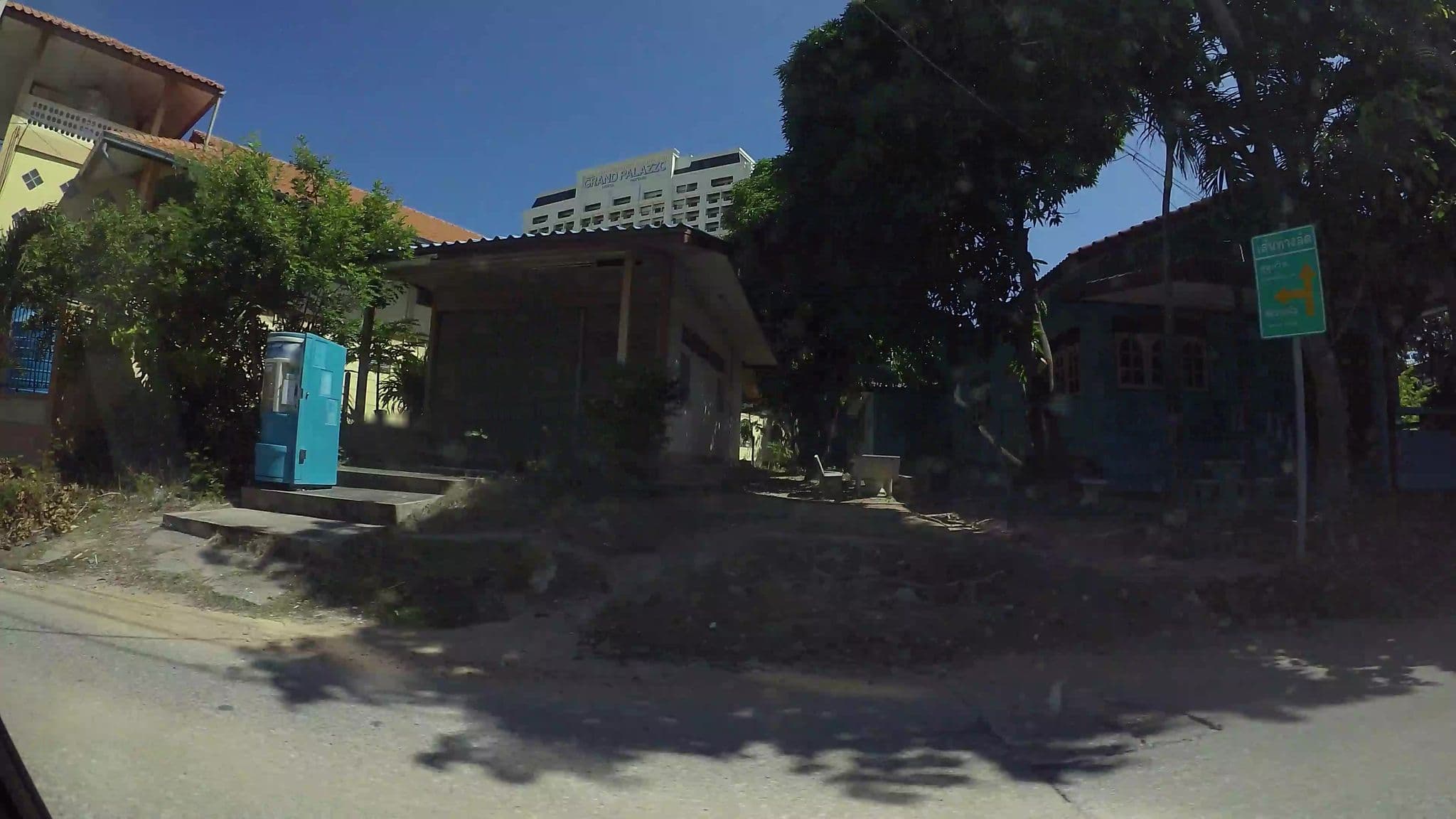 Street view near Tk 24 ชม., Pattaya — © taylorsmock (CC BY-SA · Mapillary)