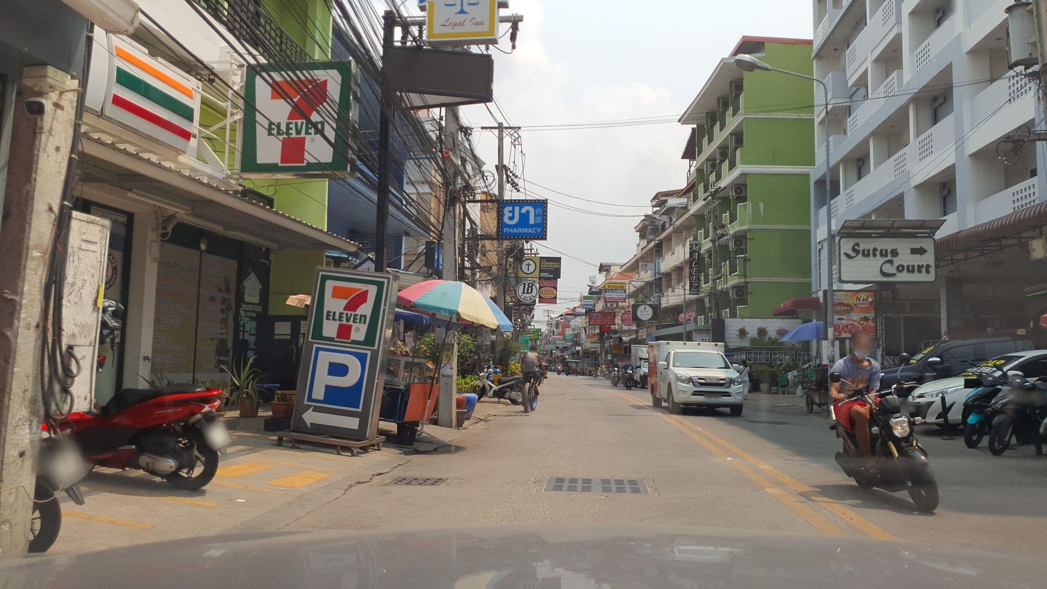 Street view near Malee Pattaya, Pattaya — © jrcarlsen (CC BY-SA · Mapillary)