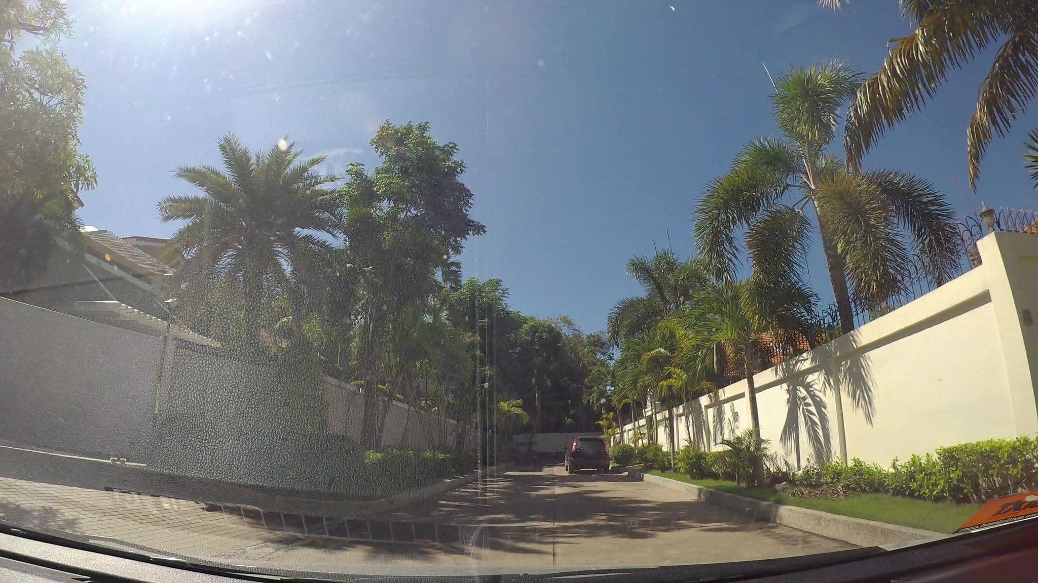 Street view near VIP Villas Pattaya Private Beach Pool Villa, Pattaya — © kaart_3 (CC BY-SA · Mapillary)